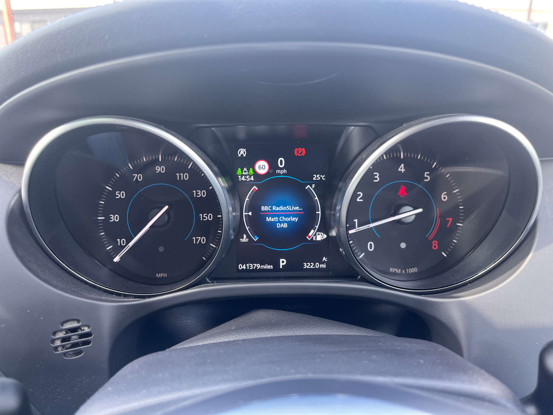JAGUAR F-PACE 2.0 F-PACE Portfolio AWD Auto 4WD 5dr #51