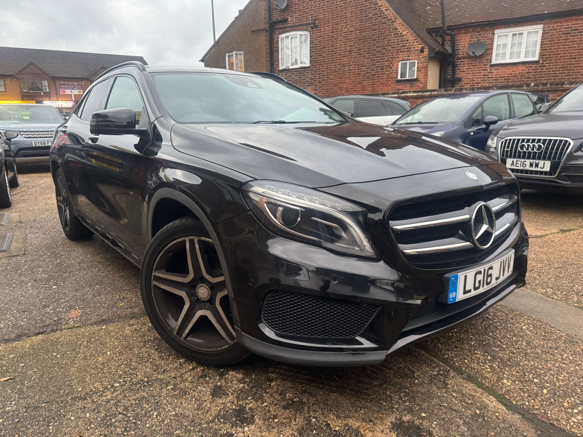 MERCEDES-BENZ GLA 2.0 GLA 250 4Matic AMG Line Premium+ Auto 4WD 5dr #4