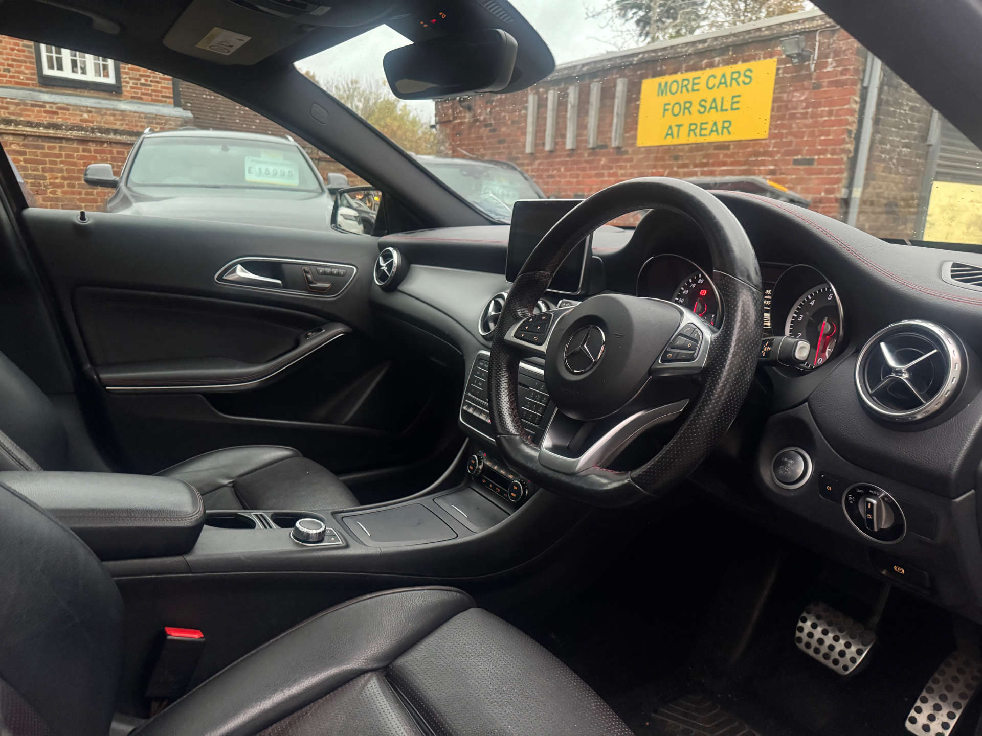 MERCEDES-BENZ GLA 2.0 GLA 250 4Matic AMG Line Premium+ Auto 4WD 5dr #9