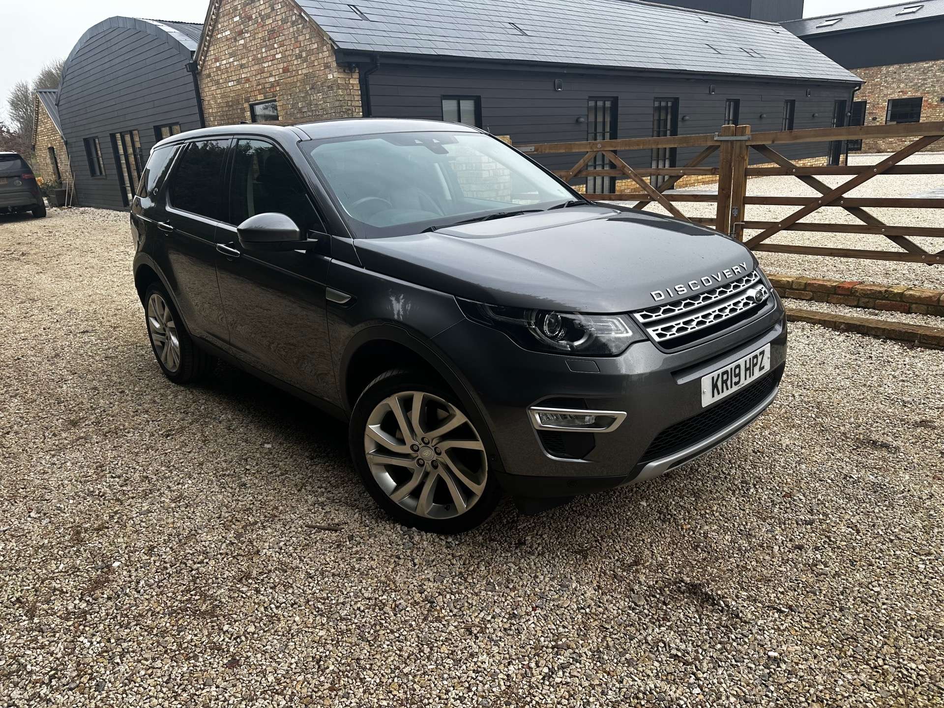 LAND ROVER DISCOVERY SPORT 2.0 Discovery Sport Luxury HSE SD4 Auto 4WD 5dr #4
