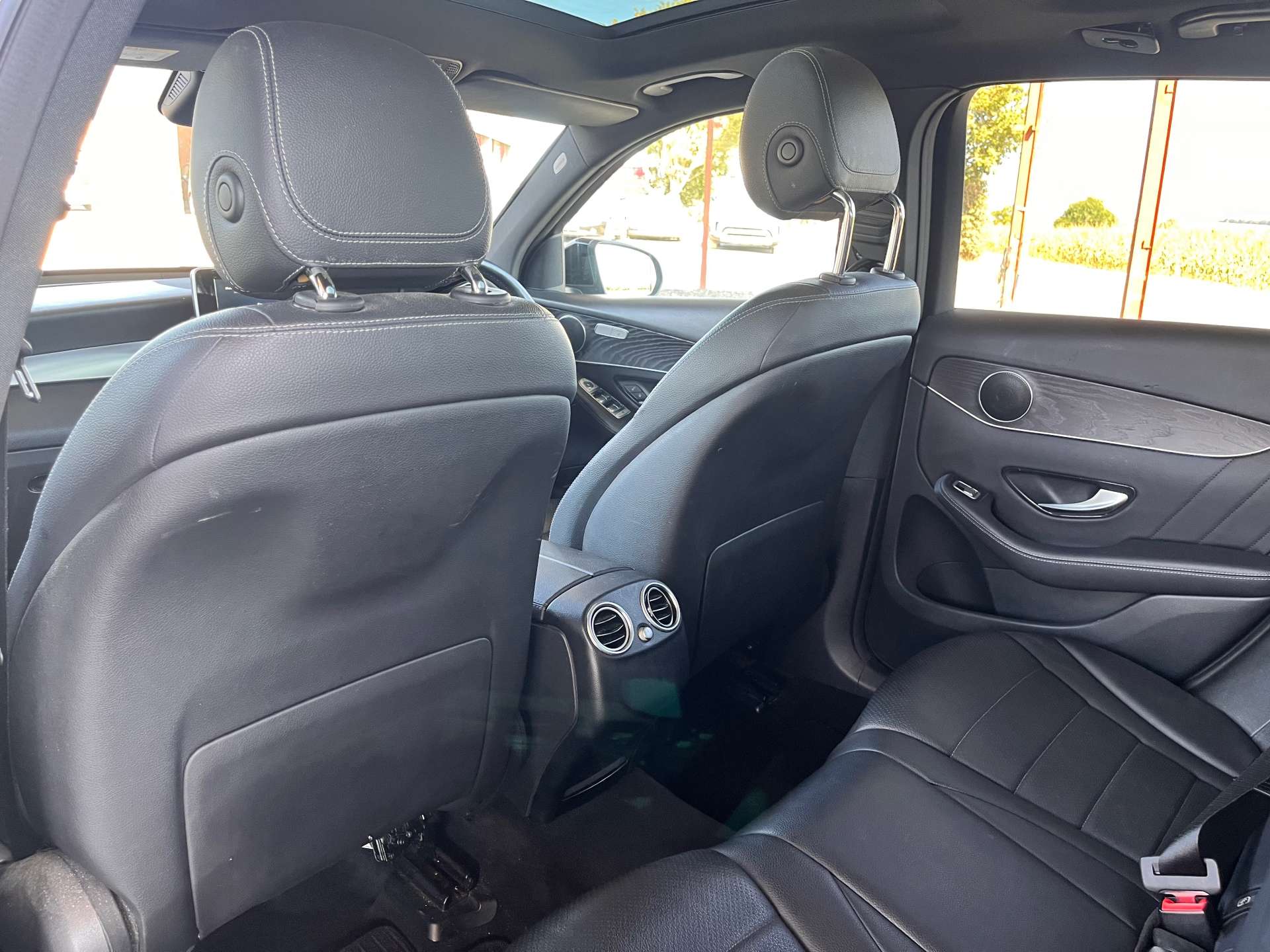 MERCEDES-BENZ GLC 2.1 GLC 250 AMG Night Edition D 4Matic Auto 4WD 5dr #23
