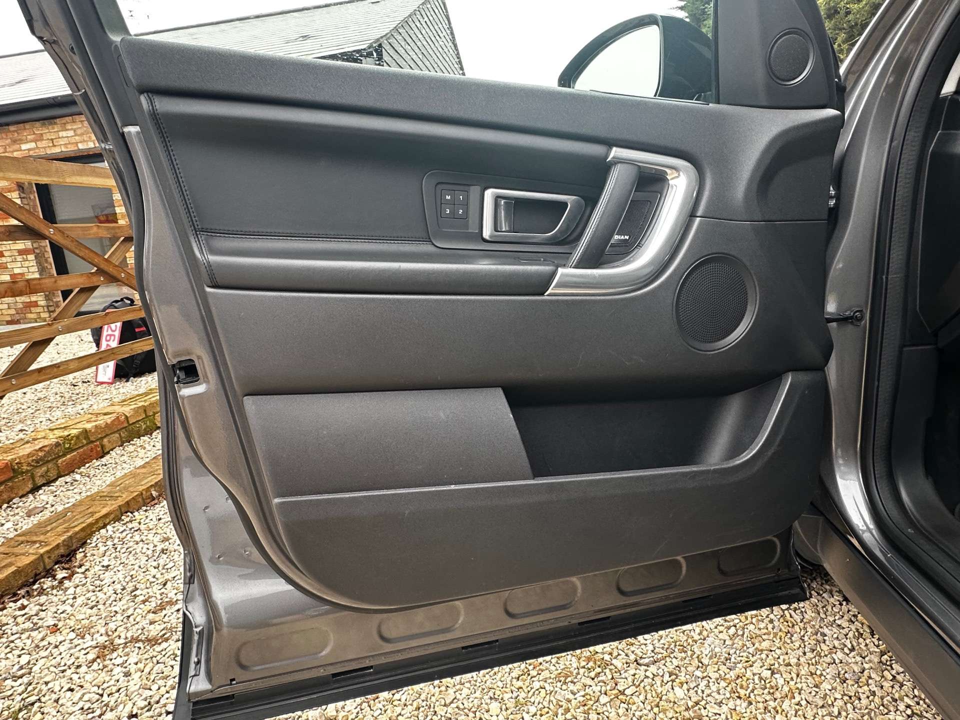 LAND ROVER DISCOVERY SPORT 2.0 Discovery Sport Luxury HSE SD4 Auto 4WD 5dr #21