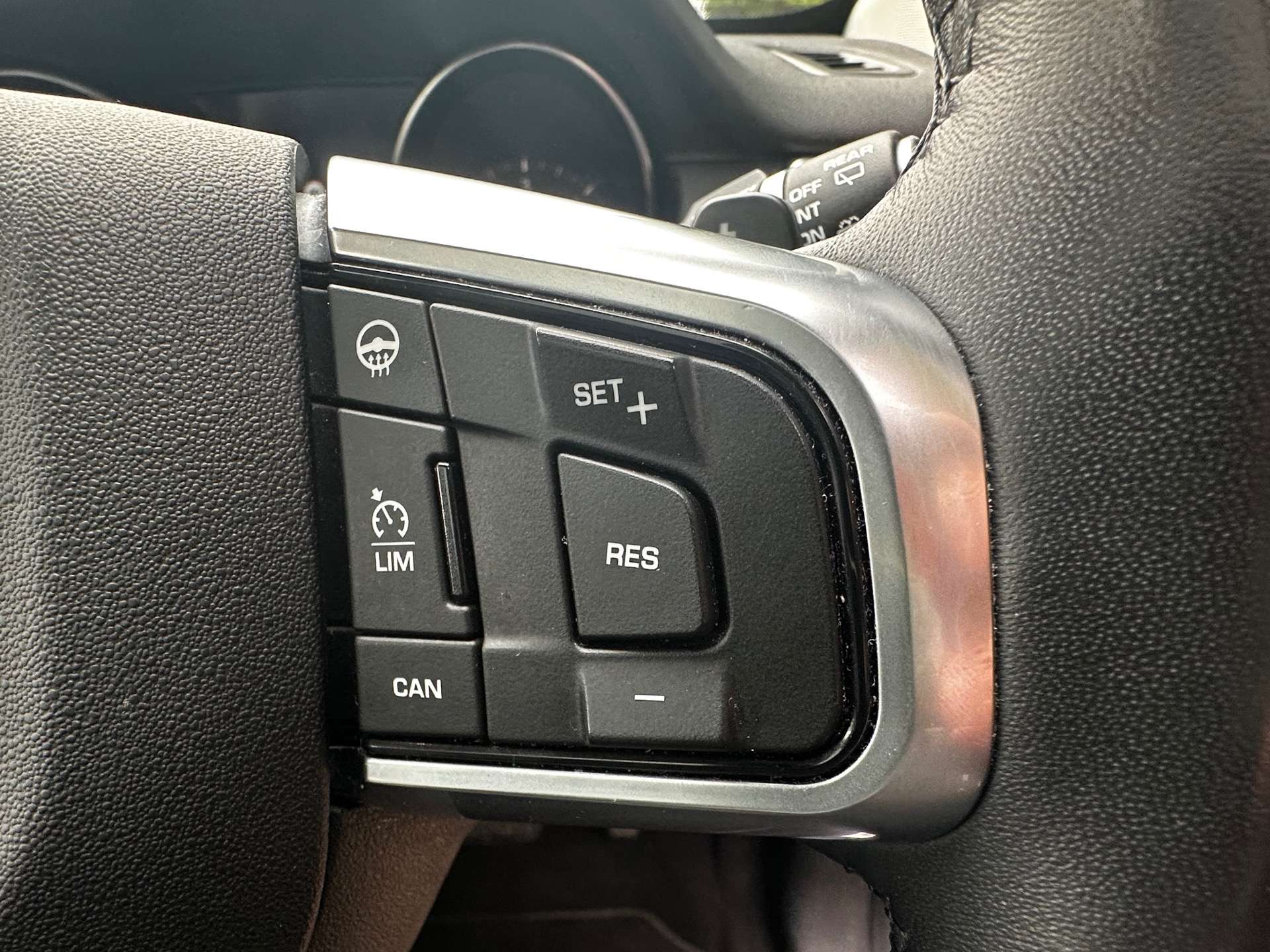 LAND ROVER DISCOVERY SPORT 2.0 Discovery Sport Luxury HSE SD4 Auto 4WD 5dr #39