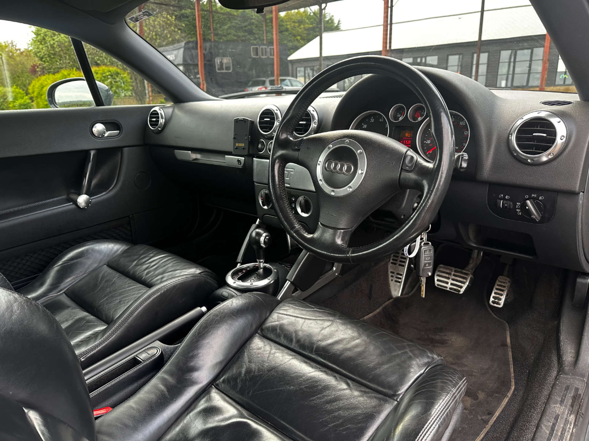 AUDI TT 1.8 TT T Auto 3dr #2