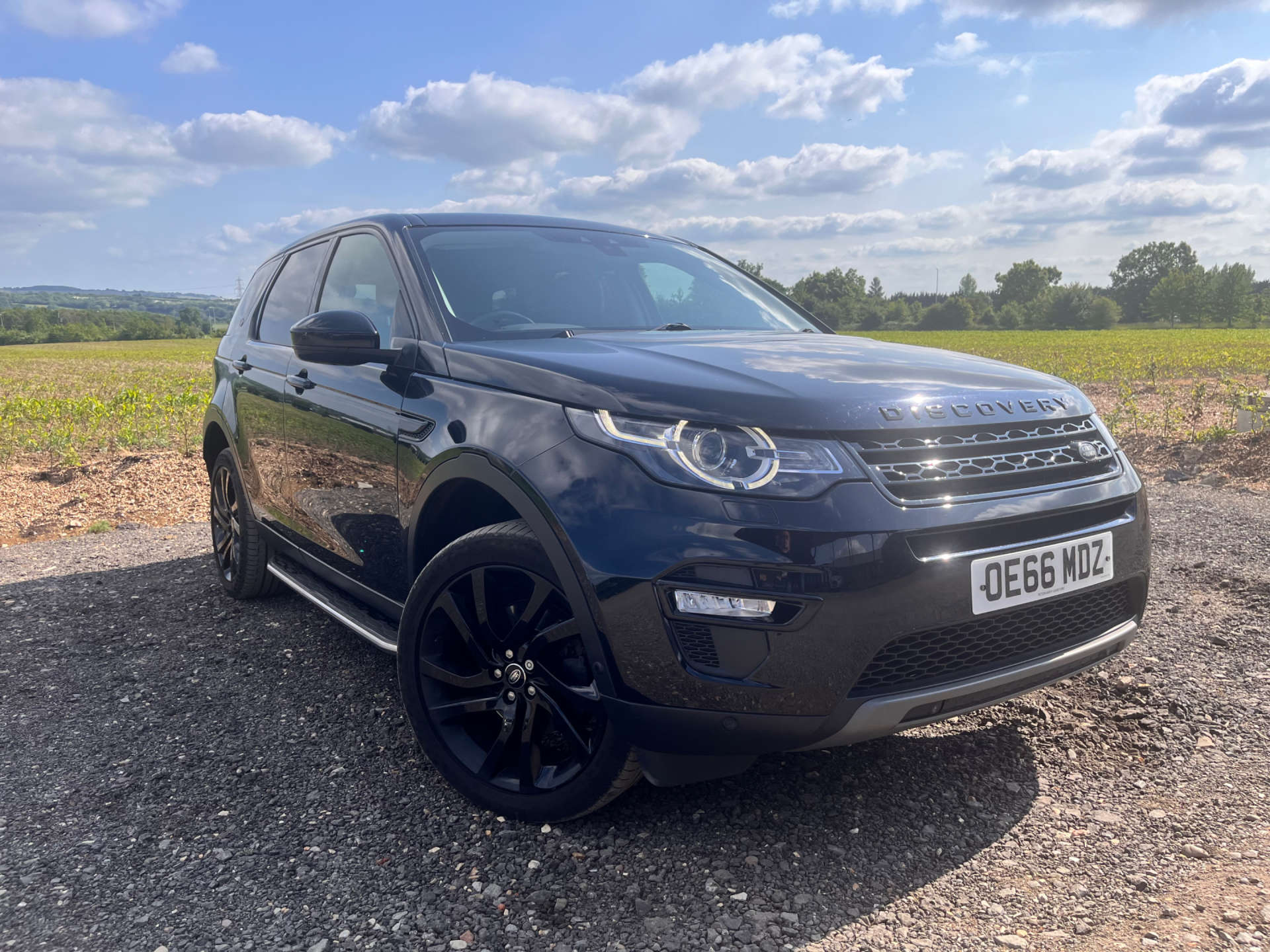 LAND ROVER DISCOVERY SPORT 2.0 Discovery Sport Luxury HSE TD4 Auto 4WD 5dr #4