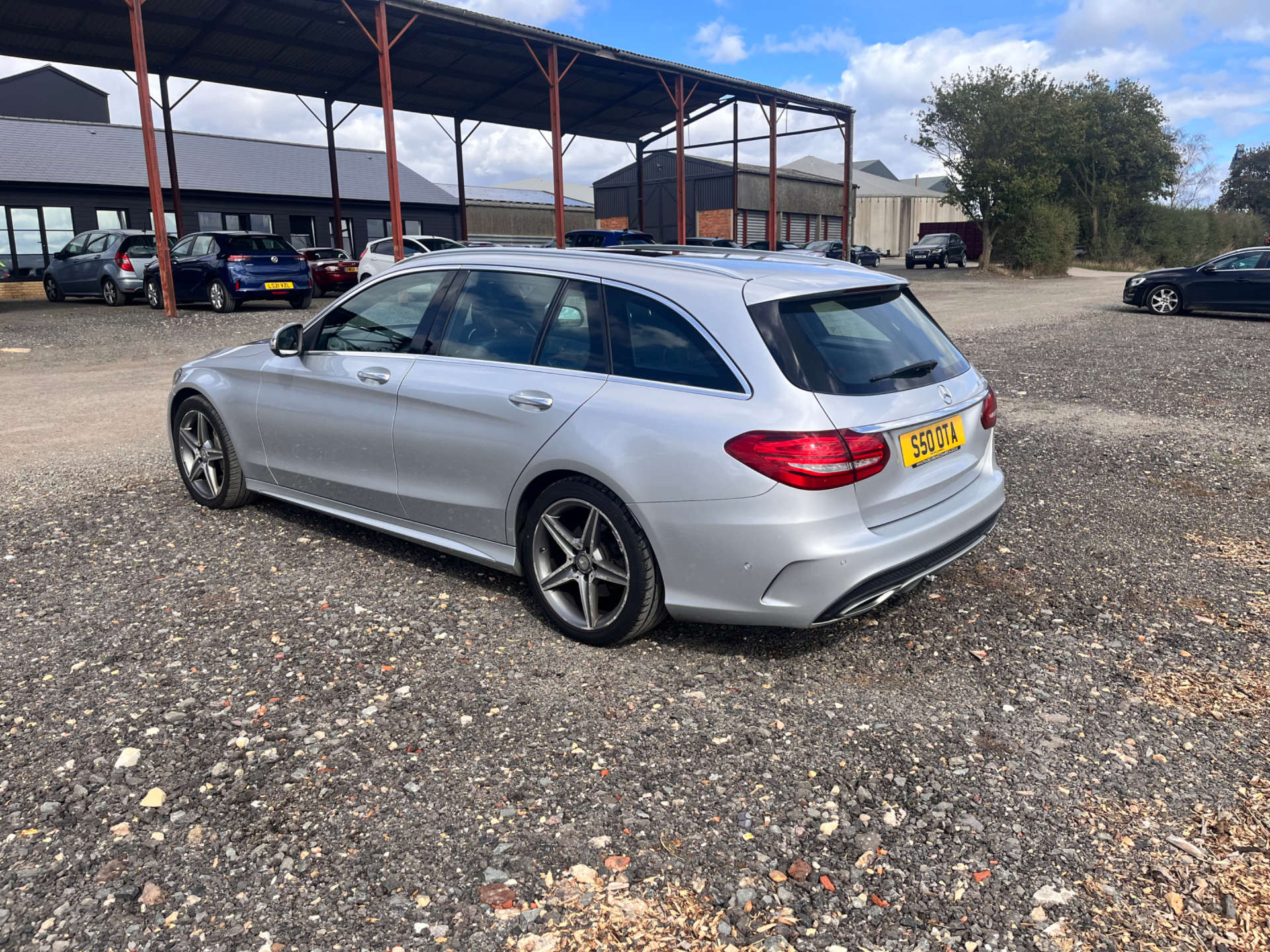 MERCEDES-BENZ C-CLASS 2.1 C220 AMG Line Premium+ Bluetec Auto 5dr #7
