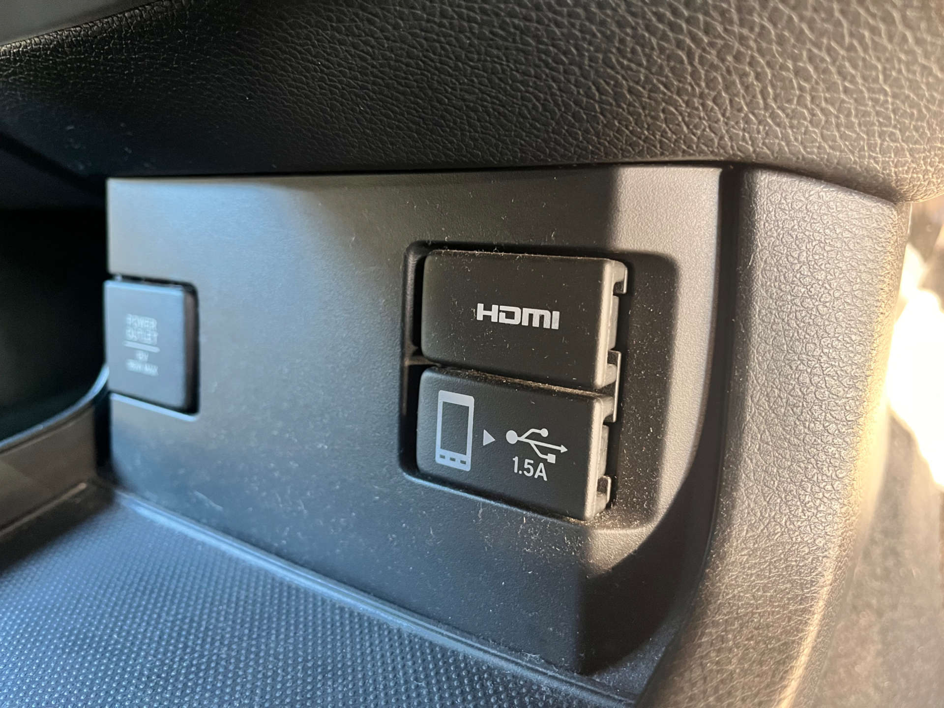 HONDA CIVIC 1.5 Civic Sport+ VTec CVT 5dr #41