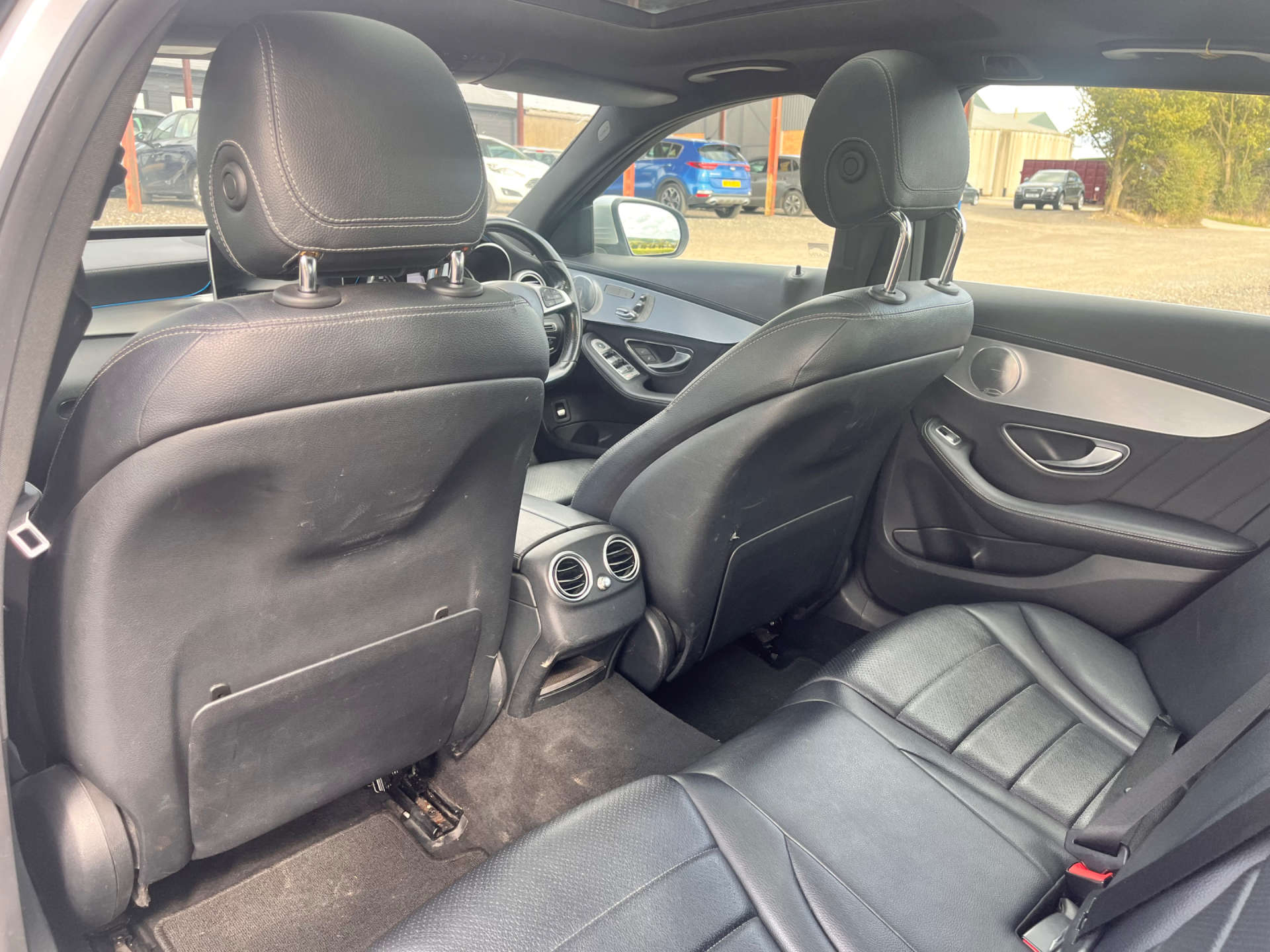 MERCEDES-BENZ C-CLASS 2.1 C220 AMG Line Premium+ Bluetec Auto 5dr #16