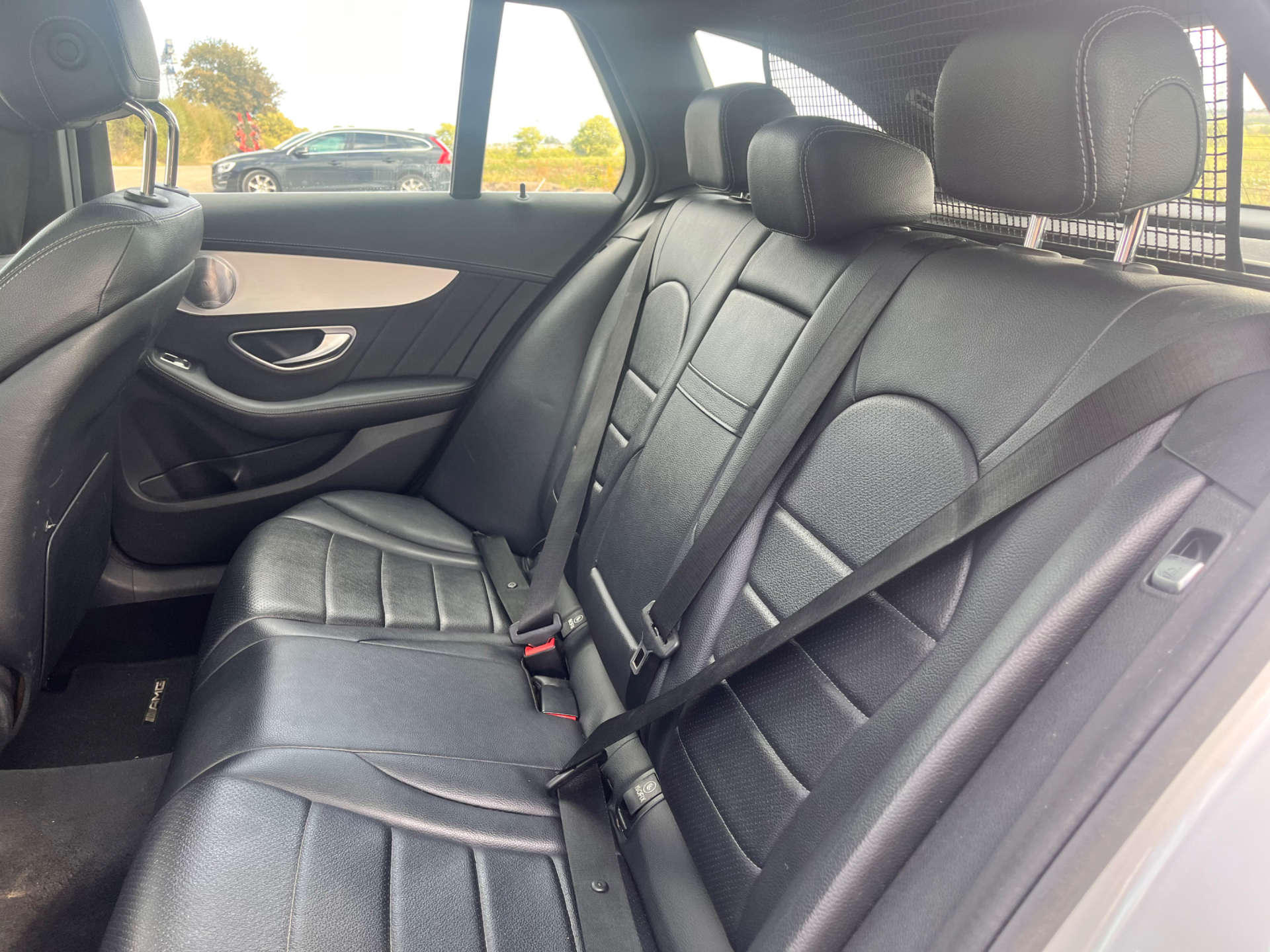 MERCEDES-BENZ C-CLASS 2.1 C220 AMG Line Premium+ Bluetec Auto 5dr #17