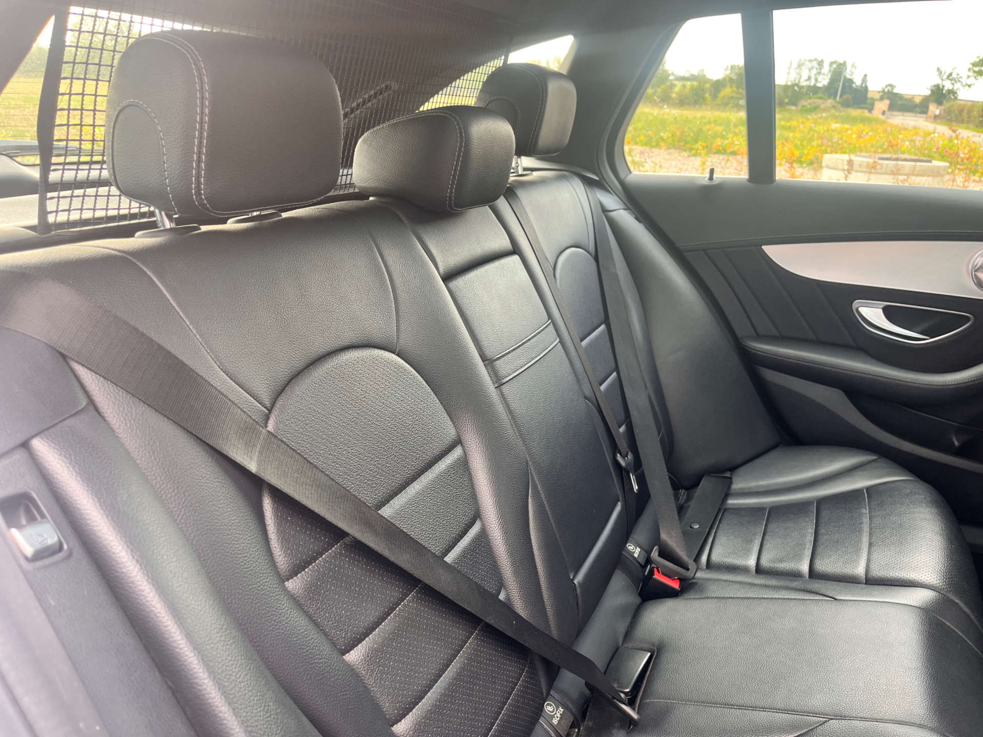 MERCEDES-BENZ C-CLASS 2.1 C220 AMG Line Premium+ Bluetec Auto 5dr #21