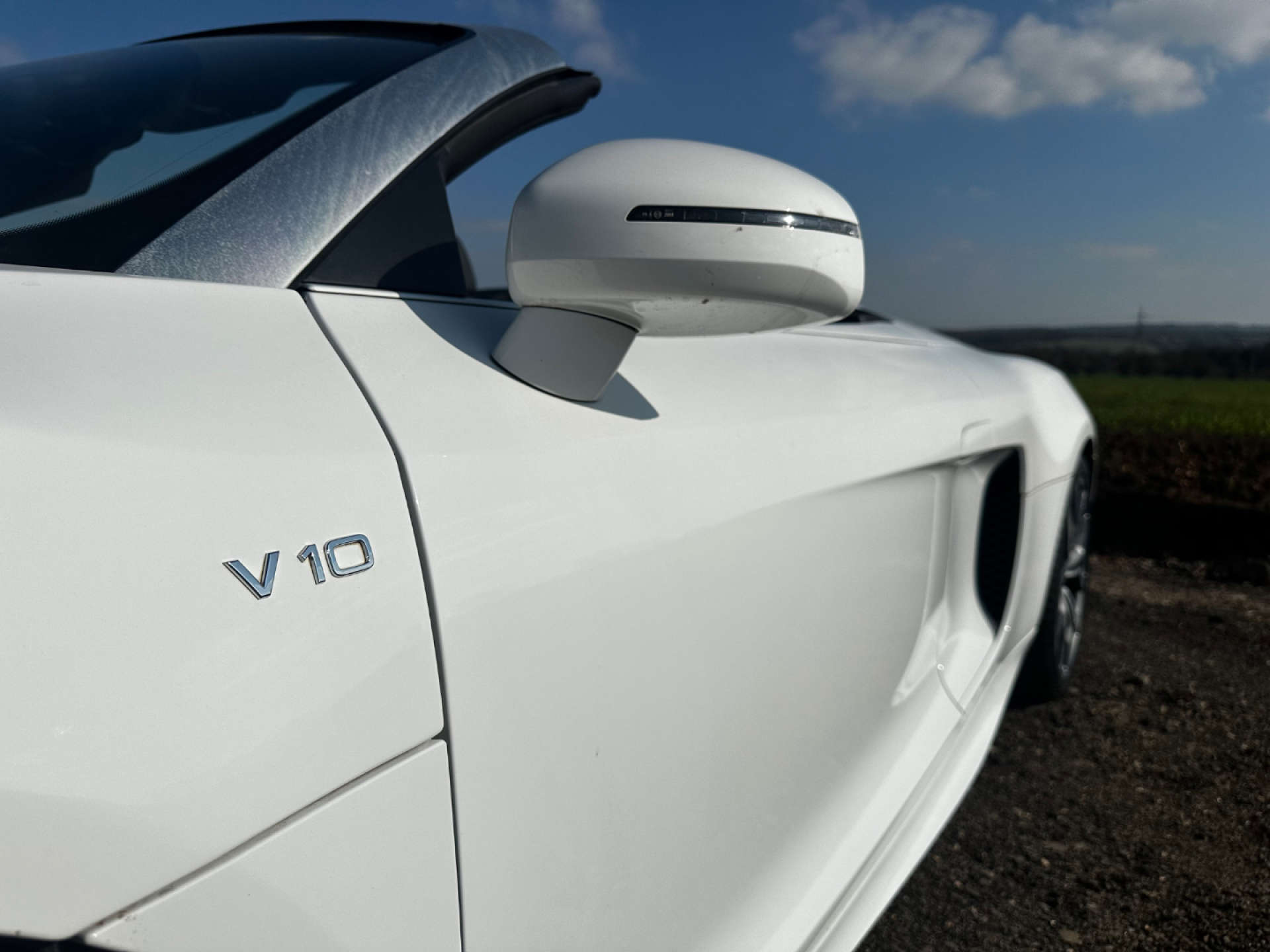 AUDI R8 5.2 R8 Spyder Quattro V10 Semi-Auto 4WD 2dr #4
