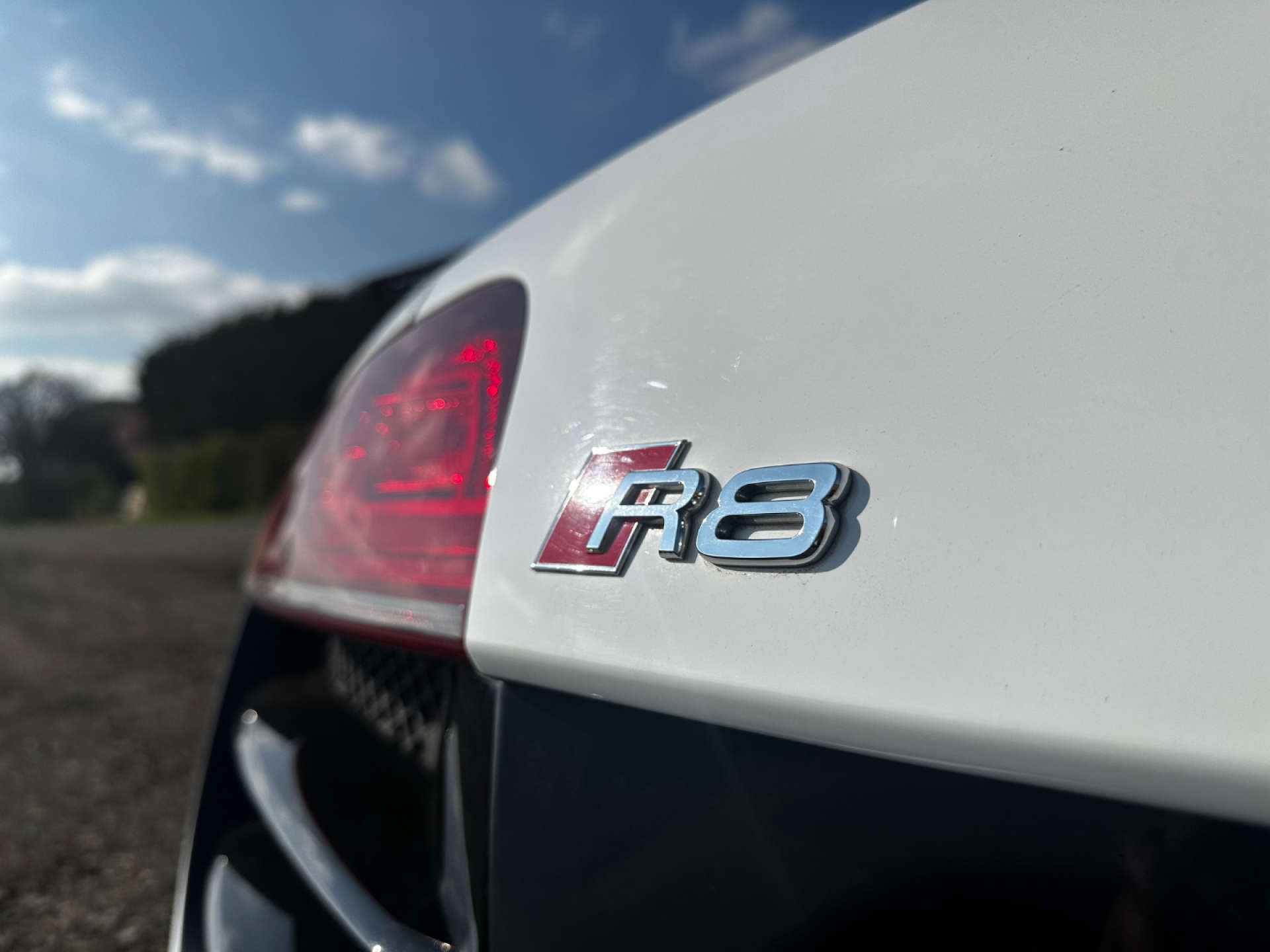 AUDI R8 5.2 R8 Spyder Quattro V10 Semi-Auto 4WD 2dr #22