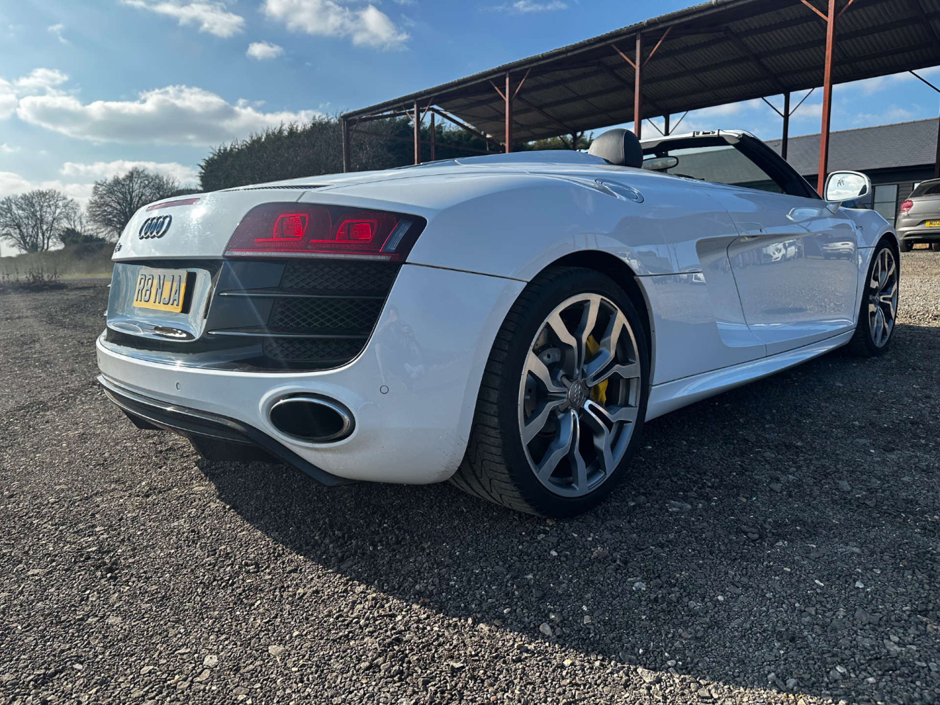 AUDI R8 5.2 R8 Spyder Quattro V10 Semi-Auto 4WD 2dr #23