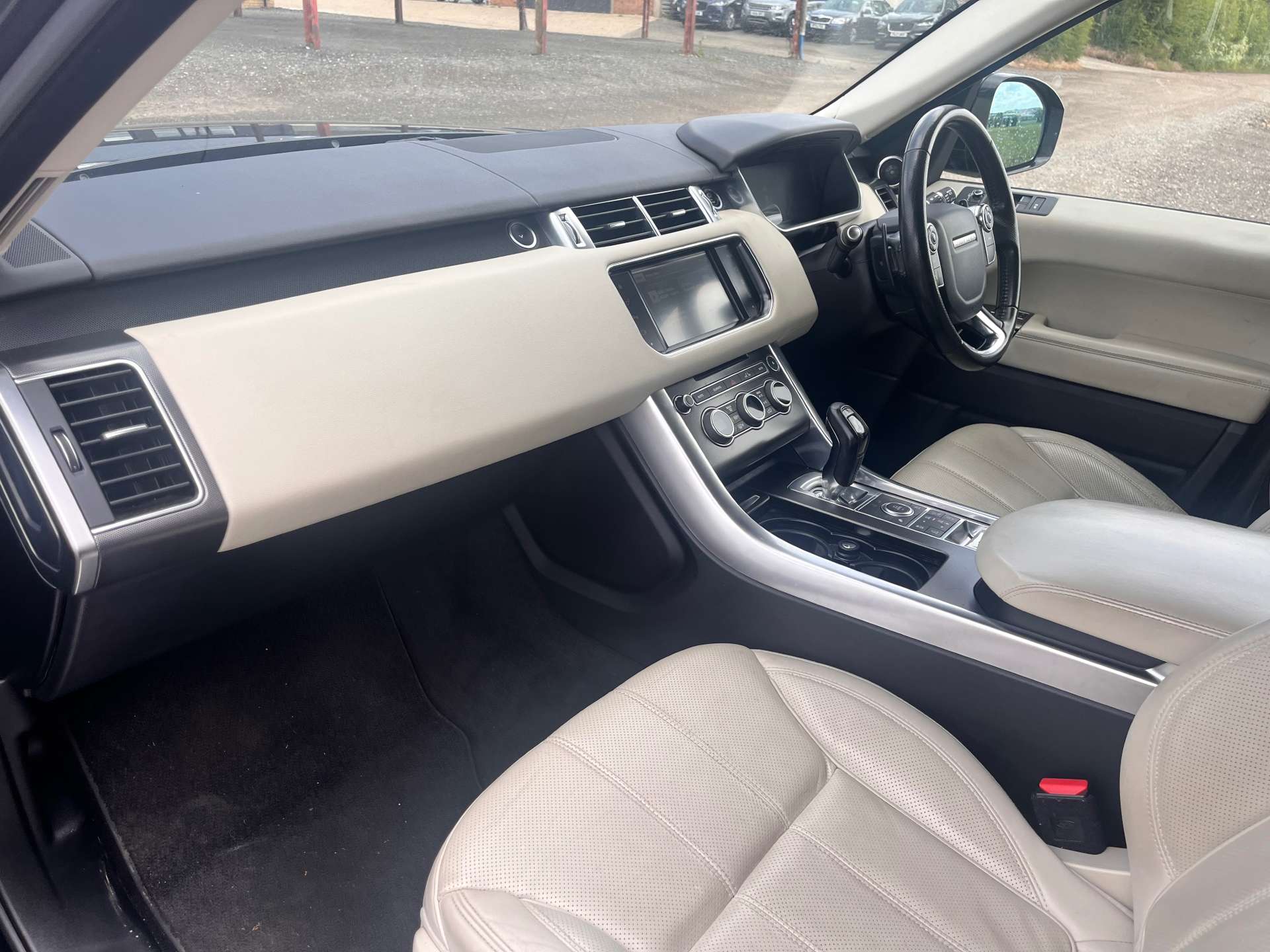 LAND ROVER RANGE ROVER SPORT 3.0 Range Rover Sport HSE Dynamic SDV6 Auto 4WD 5dr #22