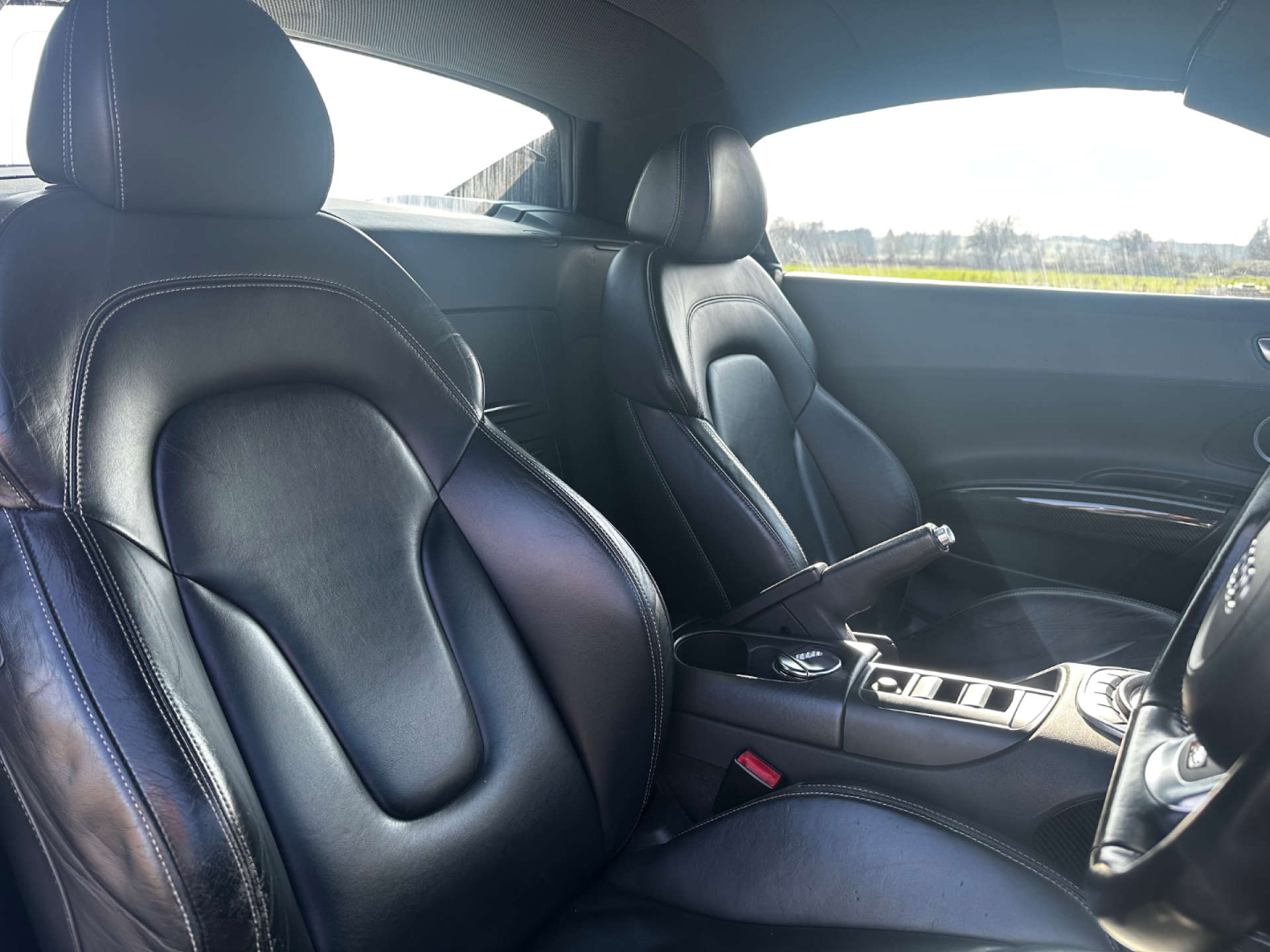 AUDI R8 5.2 R8 Spyder Quattro V10 Semi-Auto 4WD 2dr #44