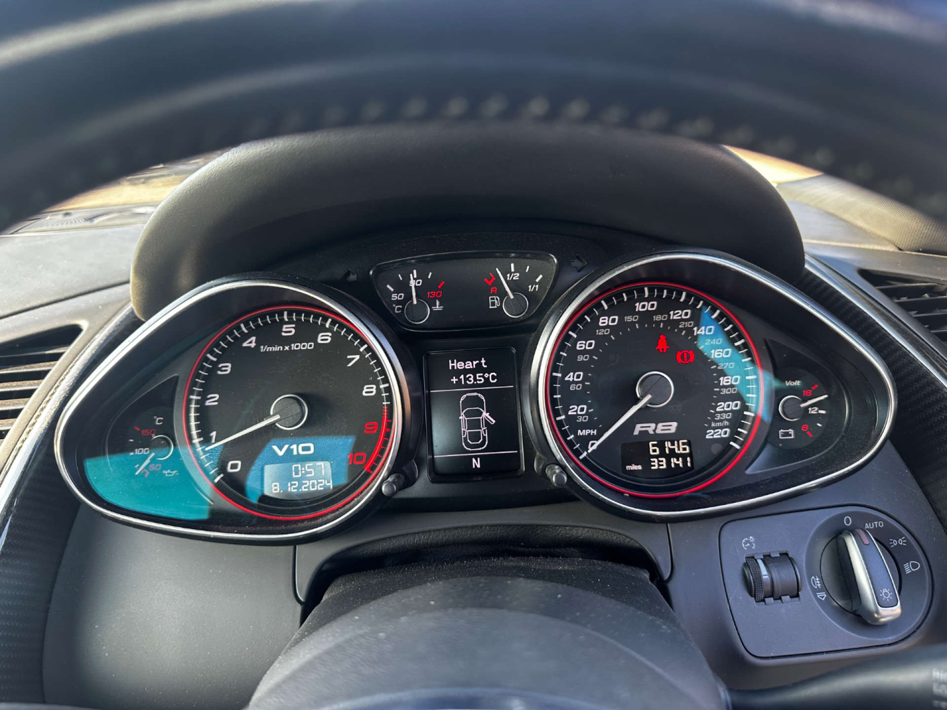 AUDI R8 5.2 R8 Spyder Quattro V10 Semi-Auto 4WD 2dr #47