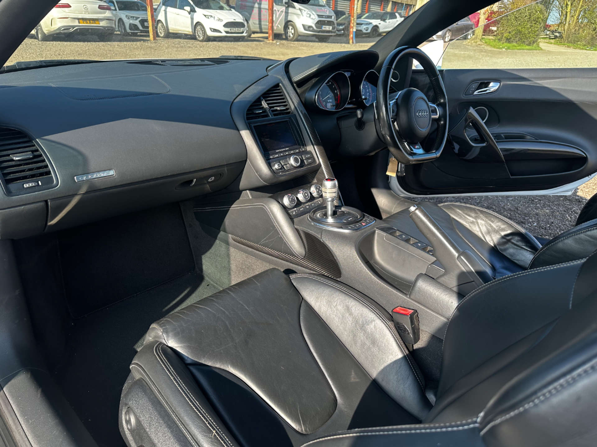 AUDI R8 5.2 R8 Spyder Quattro V10 Semi-Auto 4WD 2dr #51