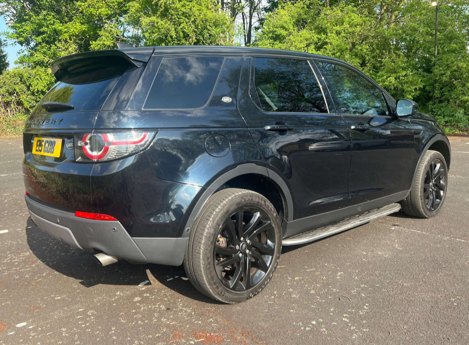 LAND ROVER DISCOVERY SPORT 2.0 Discovery Sport Luxury HSE TD4 Auto 4WD 5dr #4