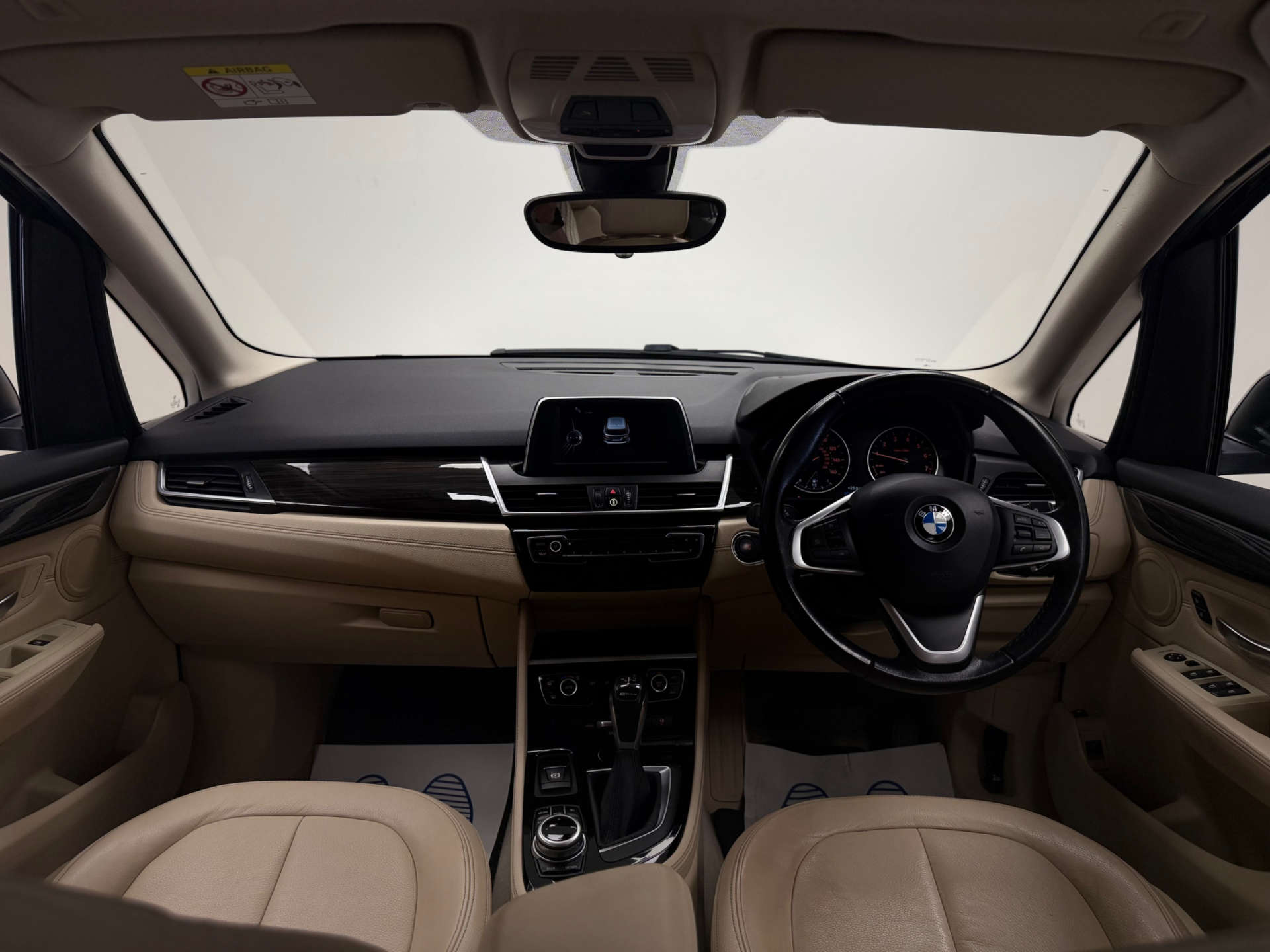 2017 BMW 2 Series thumbnail 4