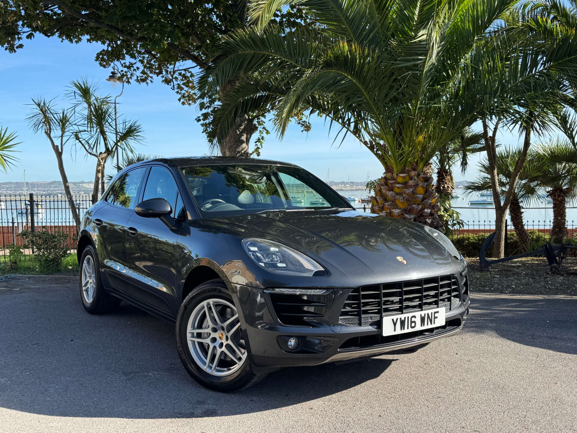 2016 Porsche Macan