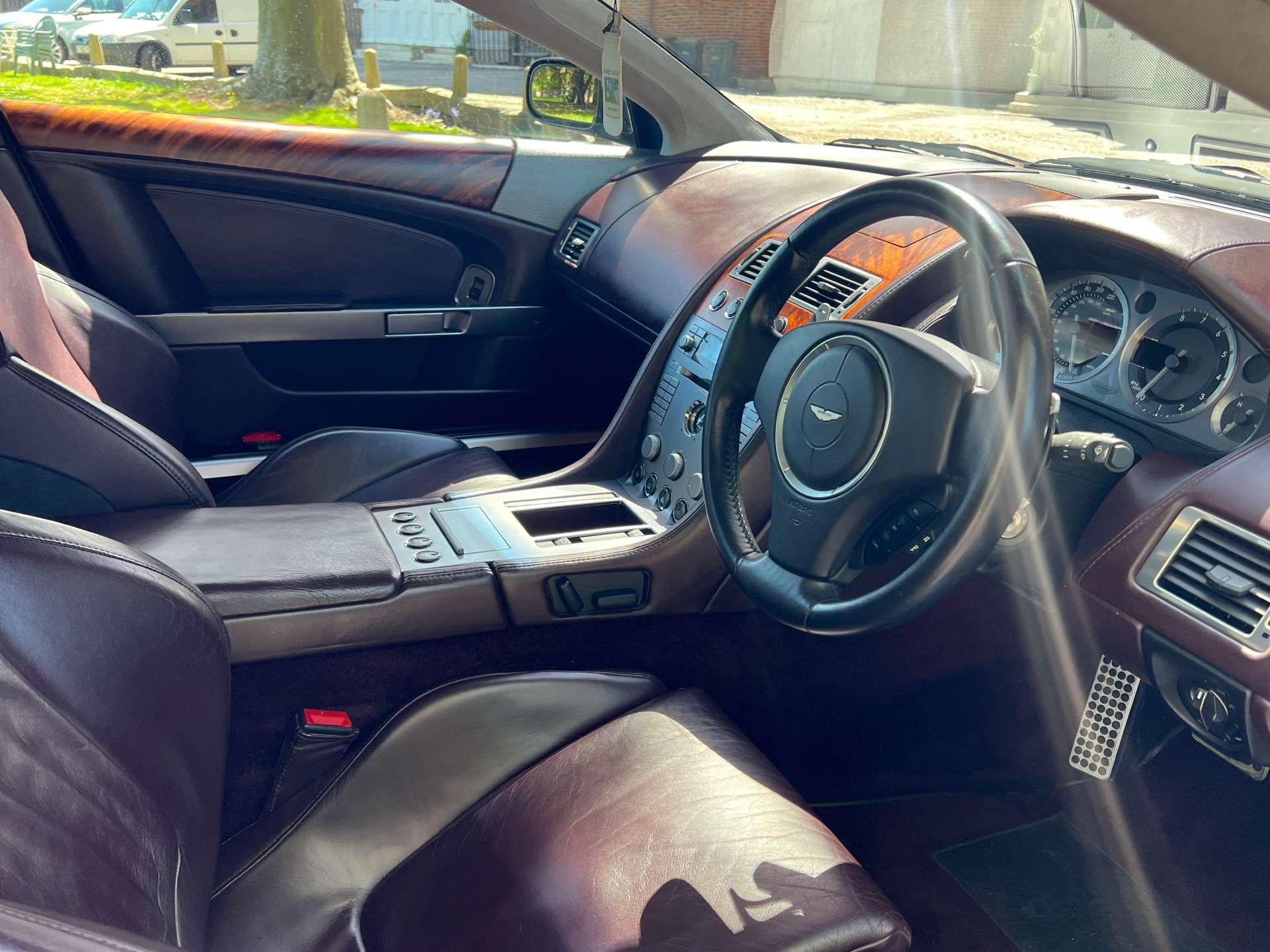 ASTON MARTIN DB9 5.9 DB9 Auto 2dr #15