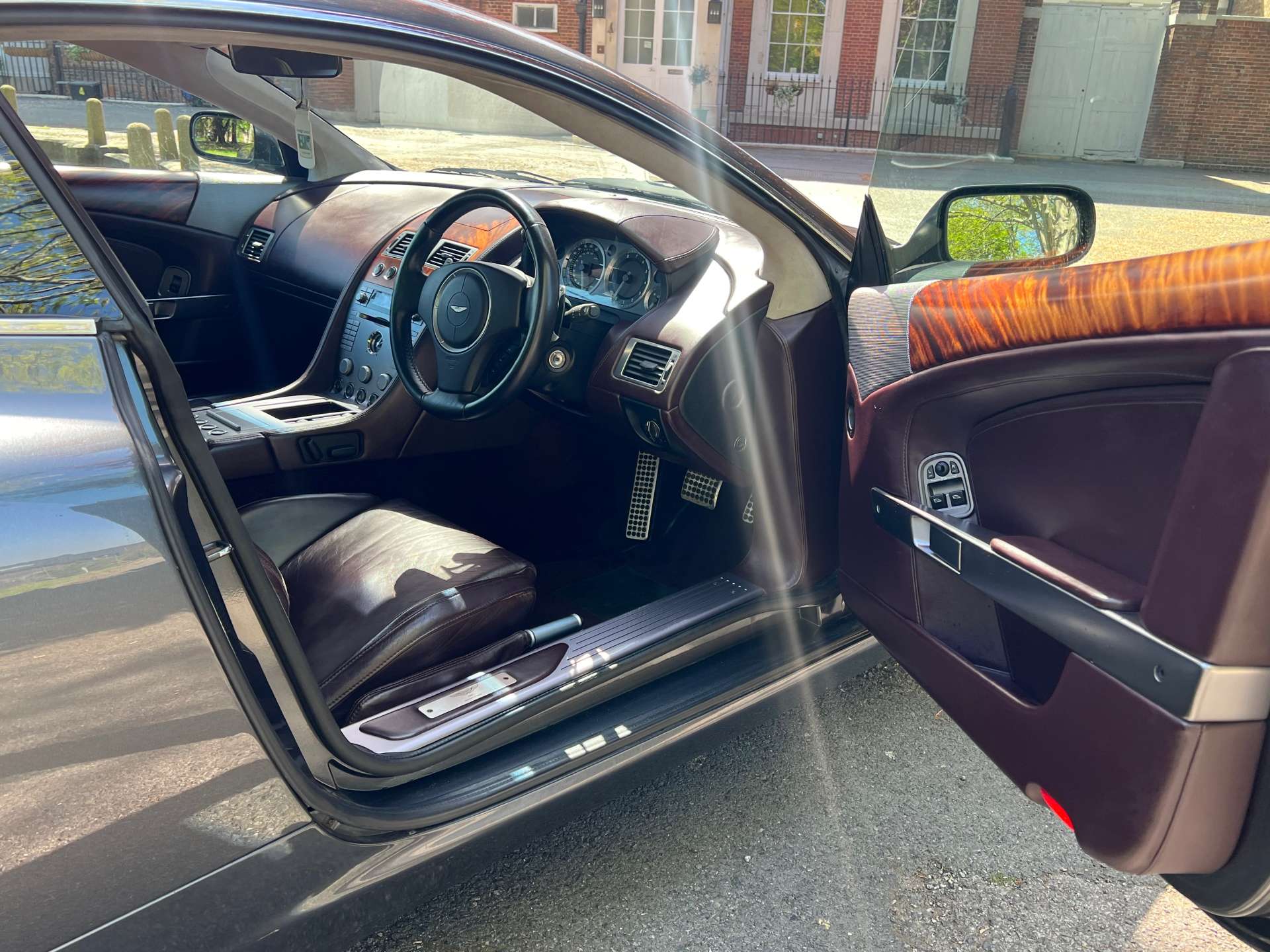 ASTON MARTIN DB9 5.9 DB9 Auto 2dr #14