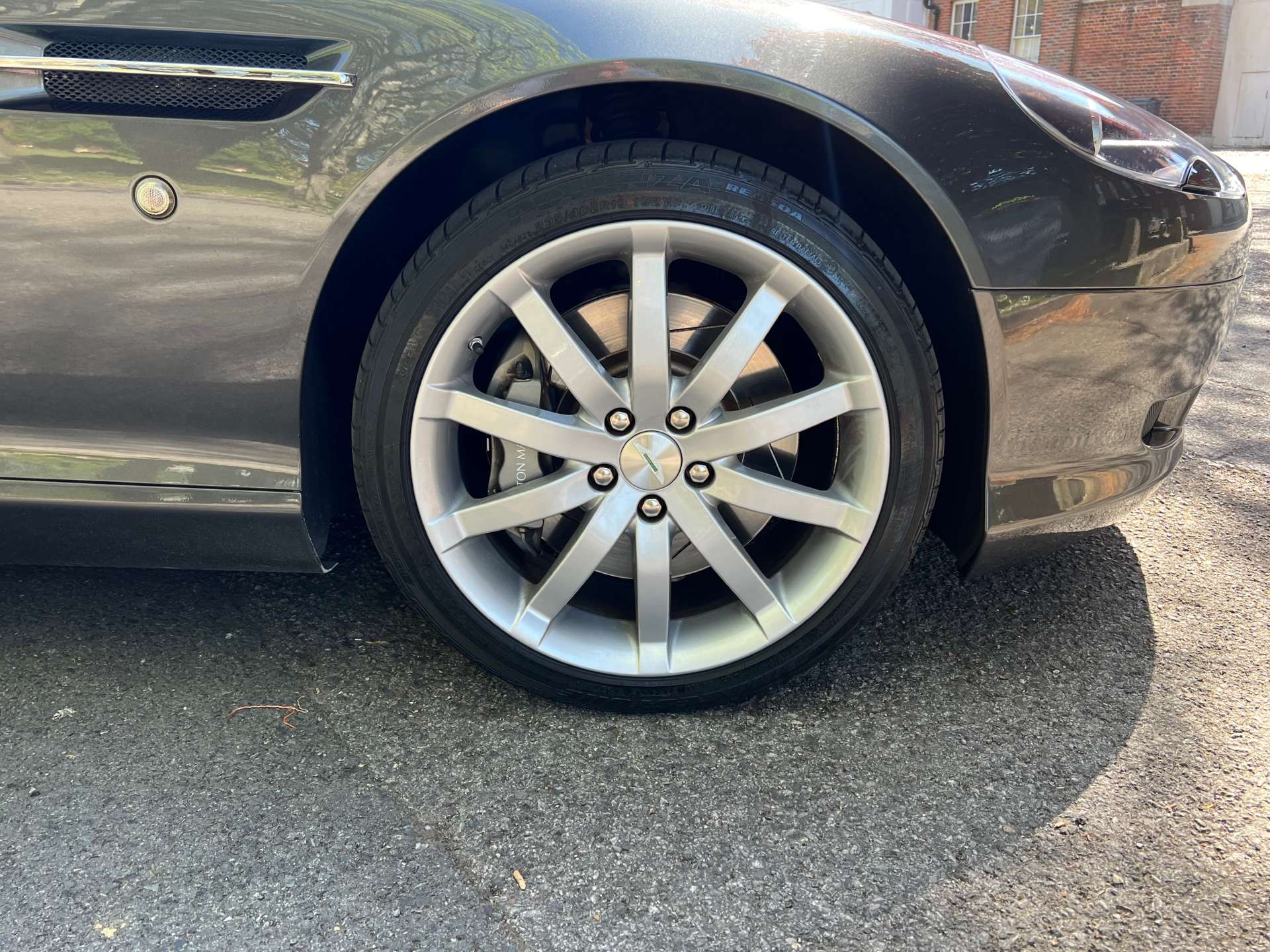 ASTON MARTIN DB9 5.9 DB9 Auto 2dr #23