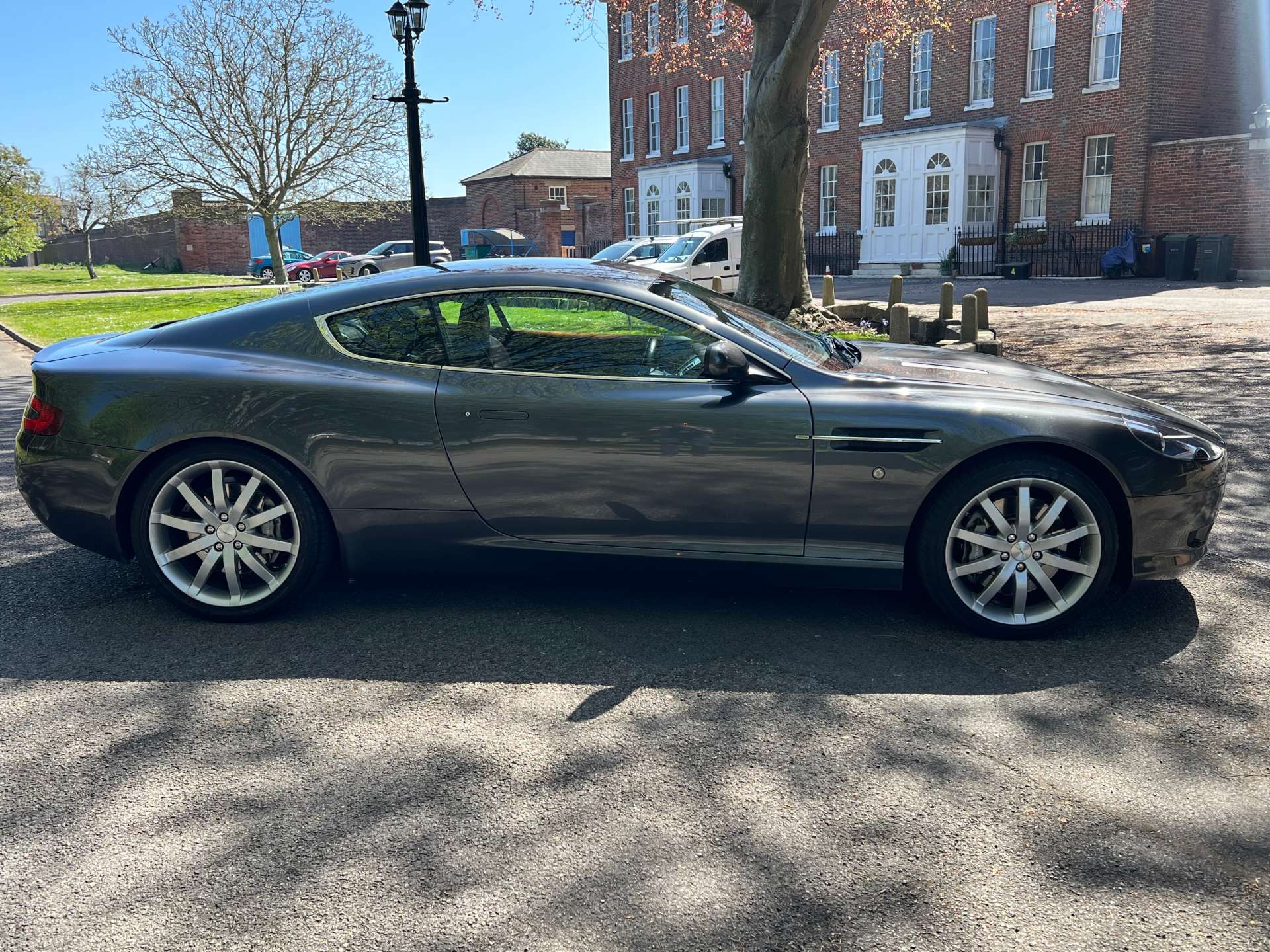 ASTON MARTIN DB9 5.9 DB9 Auto 2dr #9
