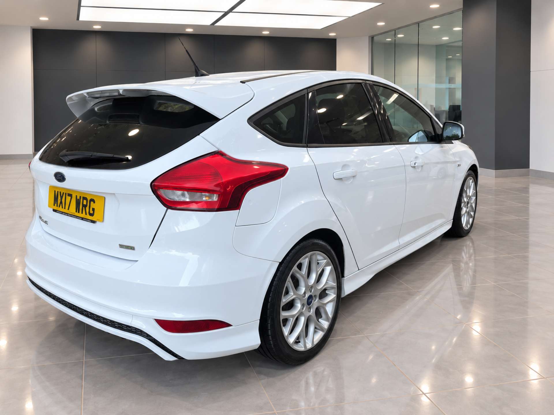 FORD FOCUS 1.0 Focus ST-Line 5dr #10