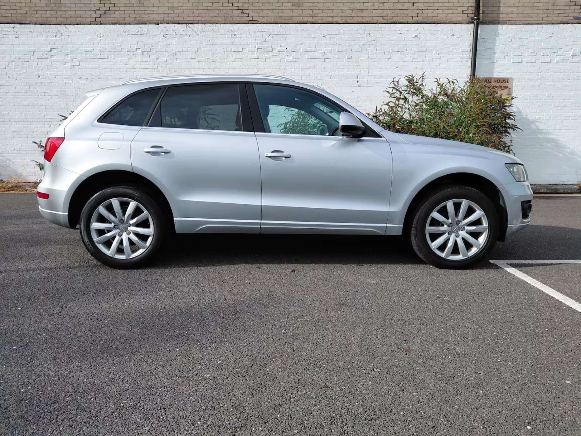 VOLKSWAGEN TIGUAN 2.0 Tiguan Match TDI BlueMotion Technology 5dr #2
