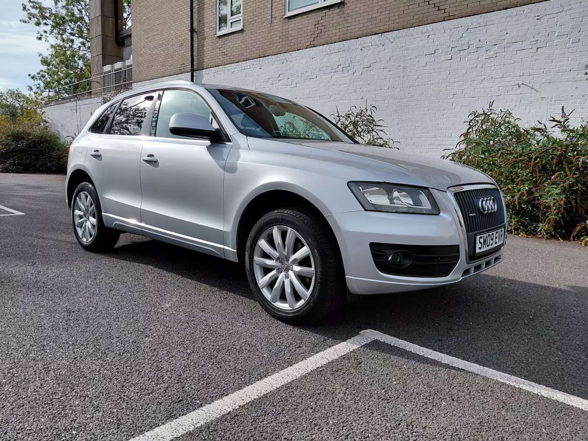 VOLKSWAGEN TIGUAN 2.0 Tiguan Match TDI BlueMotion Technology 5dr #3