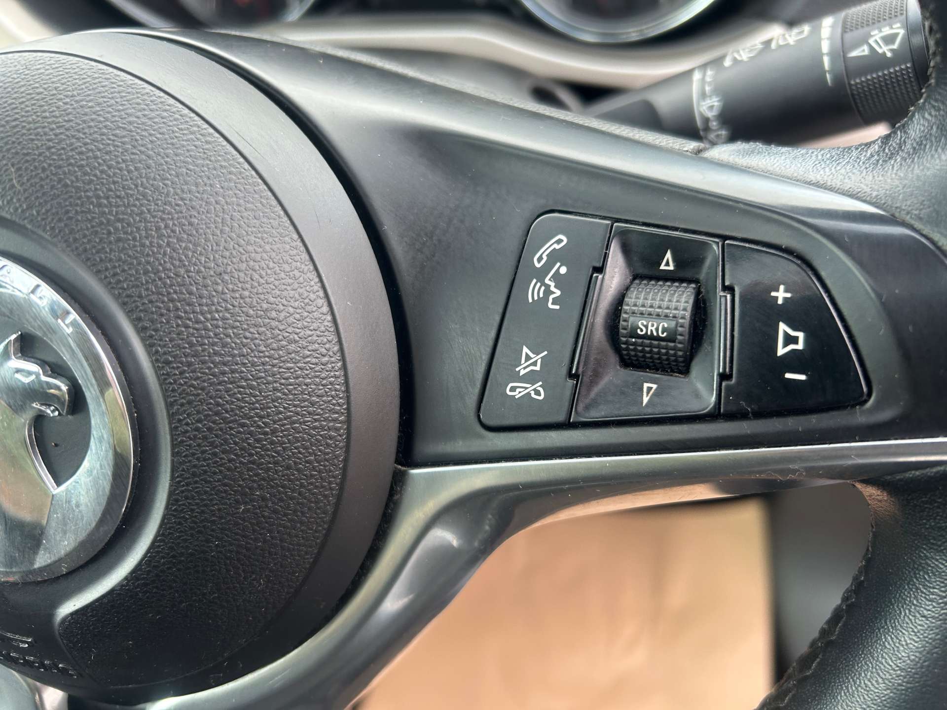 VAUXHALL ADAM 1.2 Adam Glam 3dr #18