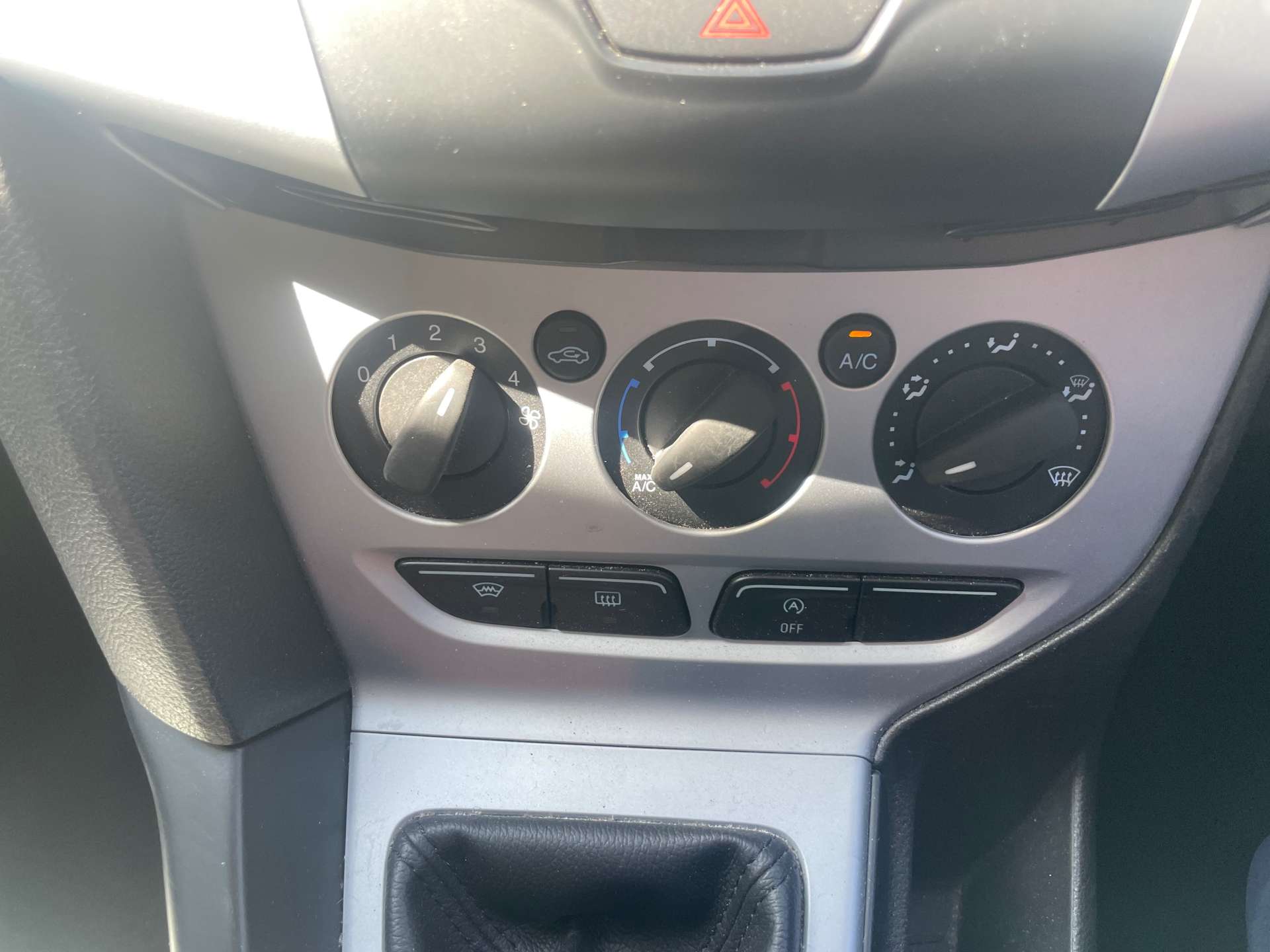 FORD FOCUS 1.6 Focus Zetec TDCI 5dr #16