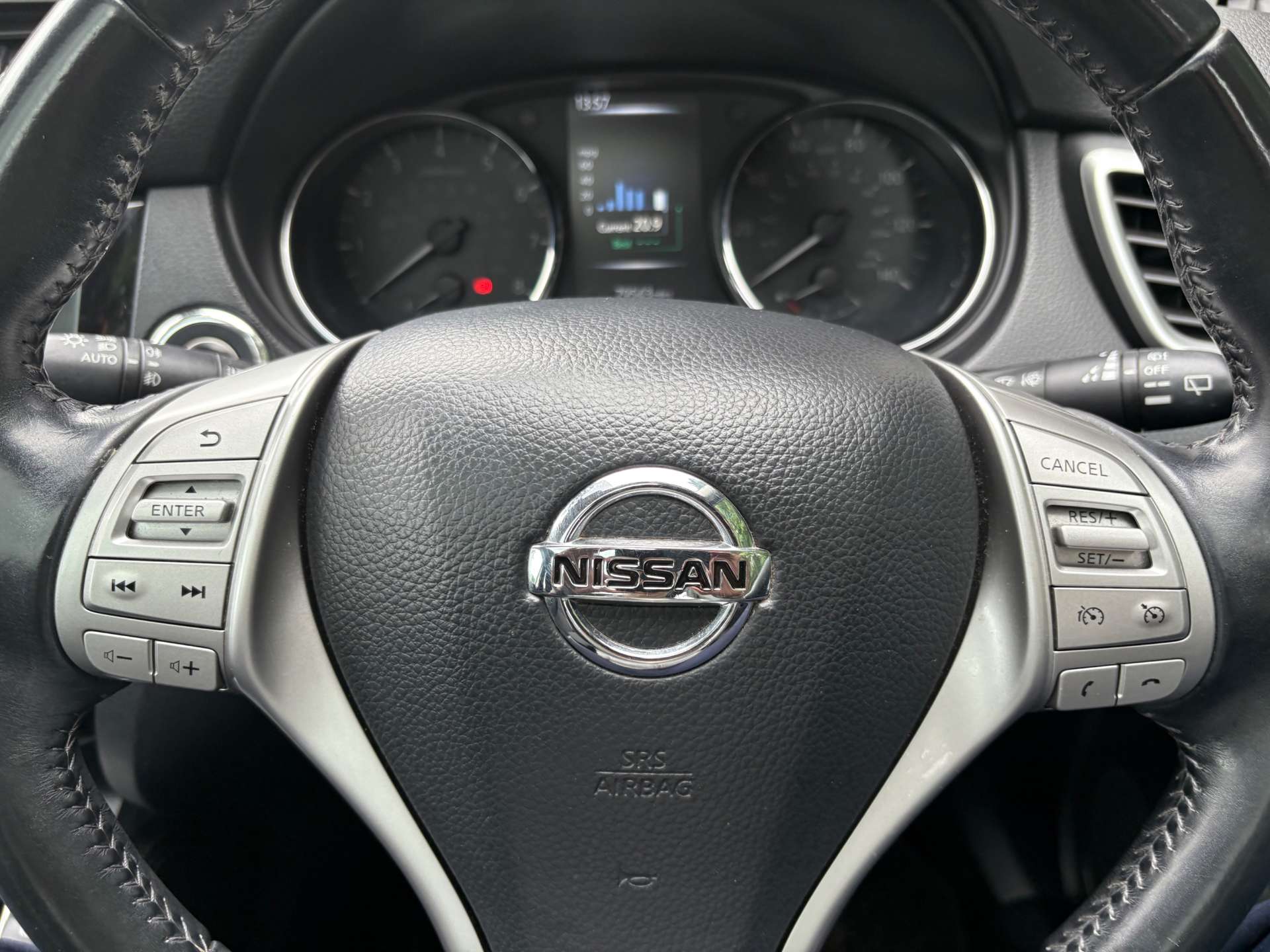 NISSAN QASHQAI 1.2 Qashqai Acenta Premium DiG-T 5dr #9