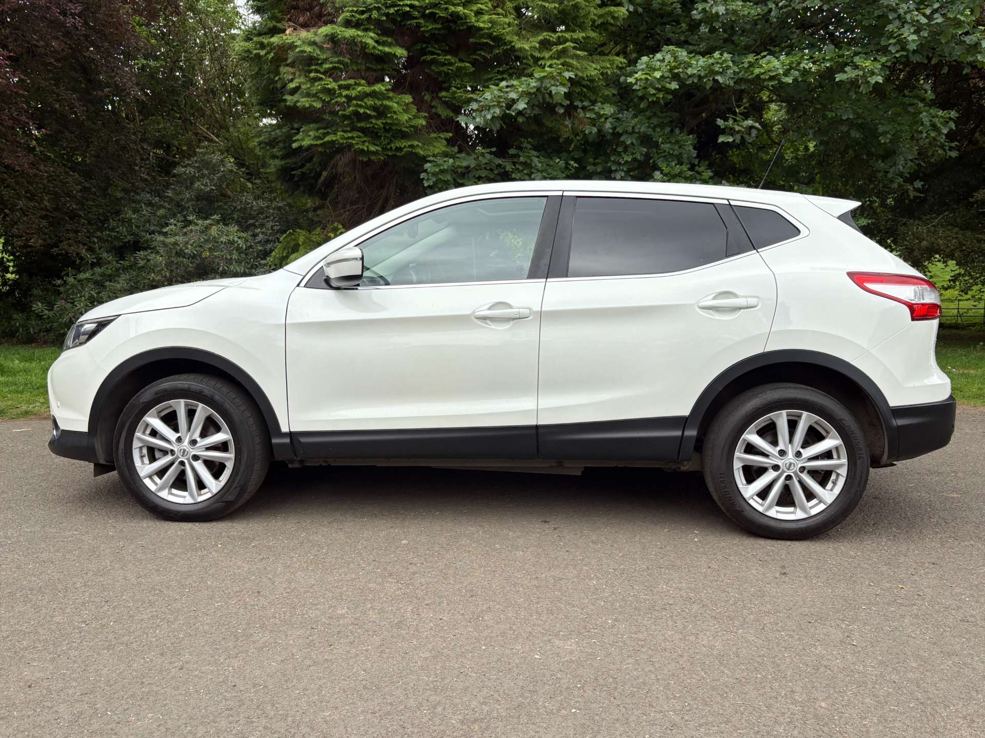 NISSAN QASHQAI 1.2 Qashqai Acenta Premium DiG-T 5dr #4