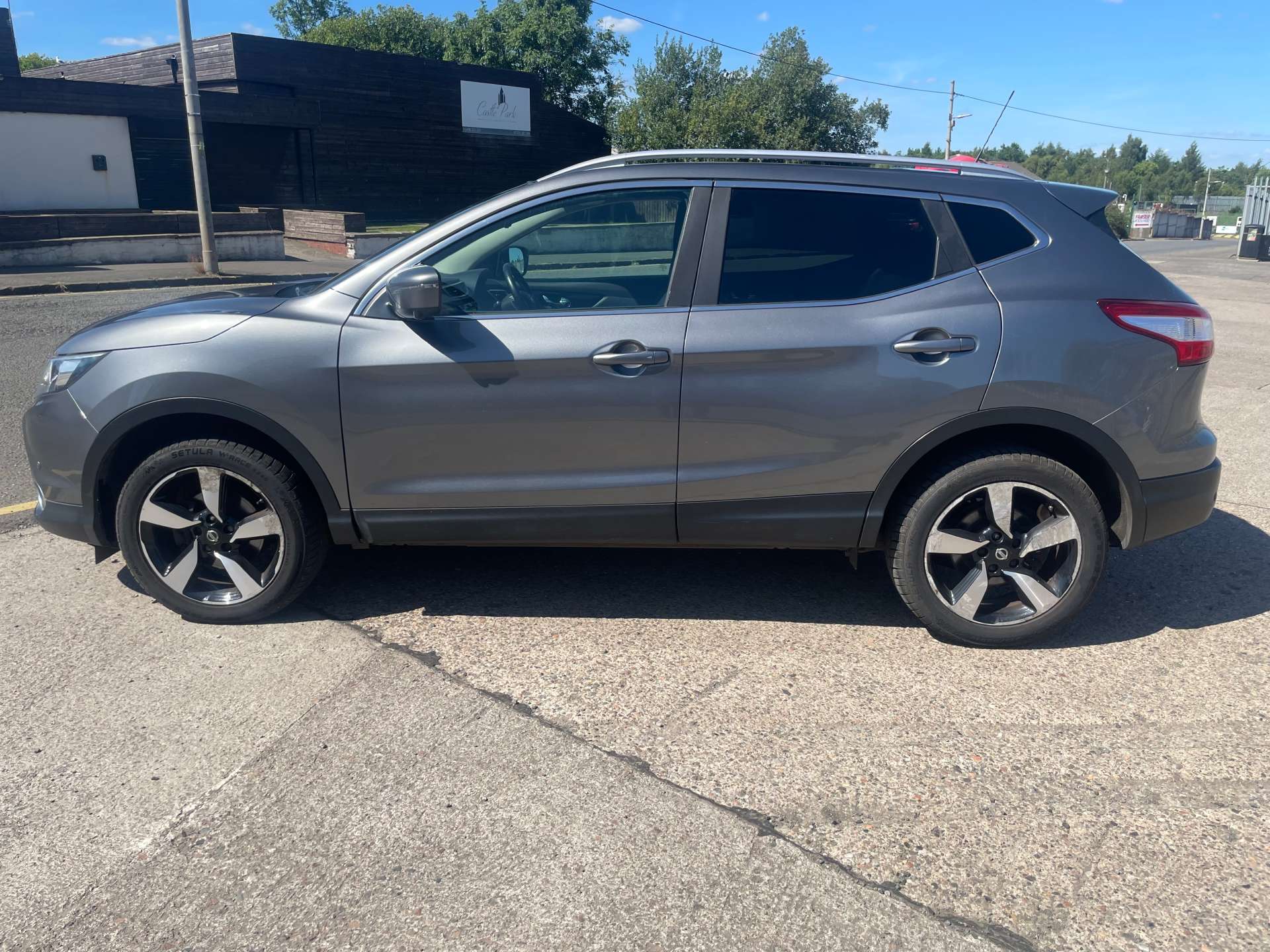 NISSAN QASHQAI 1.2 Qashqai N-Connecta DiG-T 5dr #4