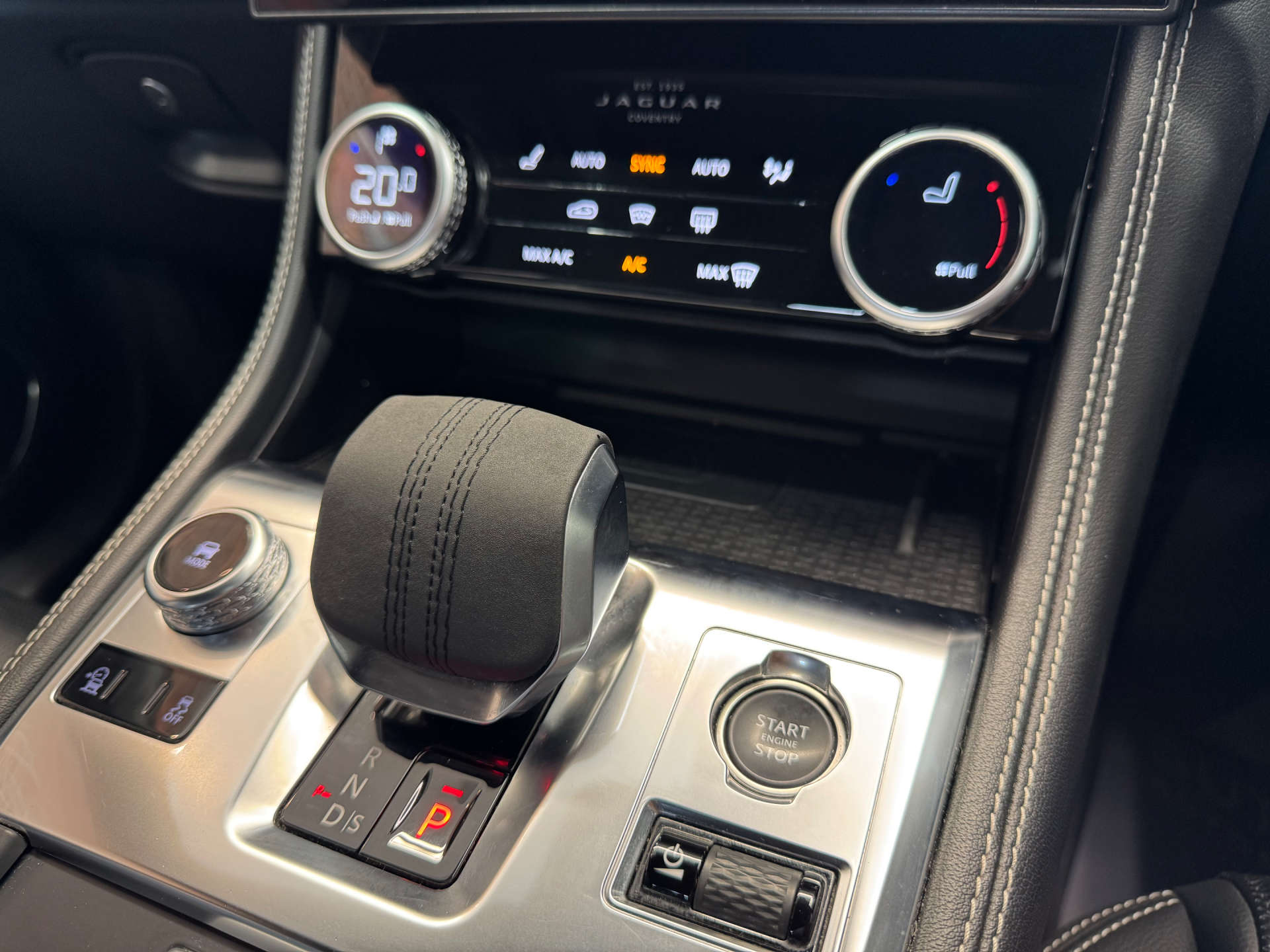 JAGUAR F-PACE 2.0 F-PACE R-Dynamic S AWD Auto 4WD 5dr #36