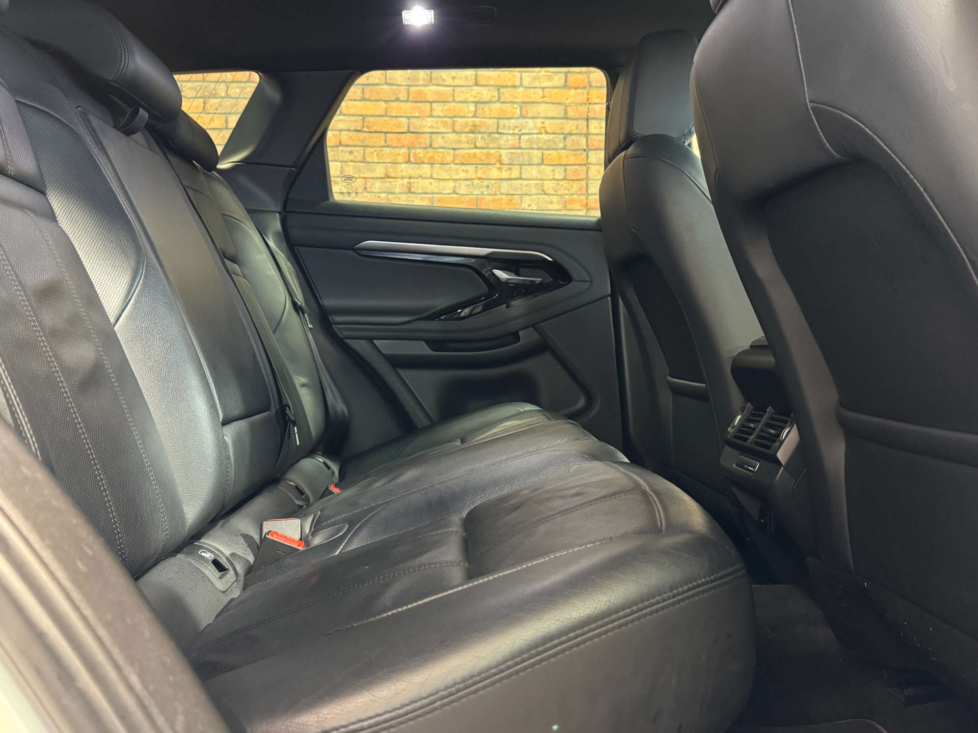 LAND ROVER RANGE ROVER EVOQUE 1.5 Range Rover Evoque R-Dynamic SE P300e Auto 4WD 5dr #26