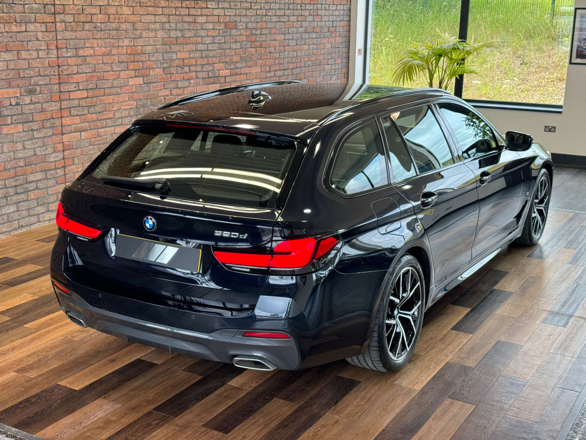 BMW 5 SERIES 2.0 520d M Sport MHEV Auto 5dr #7