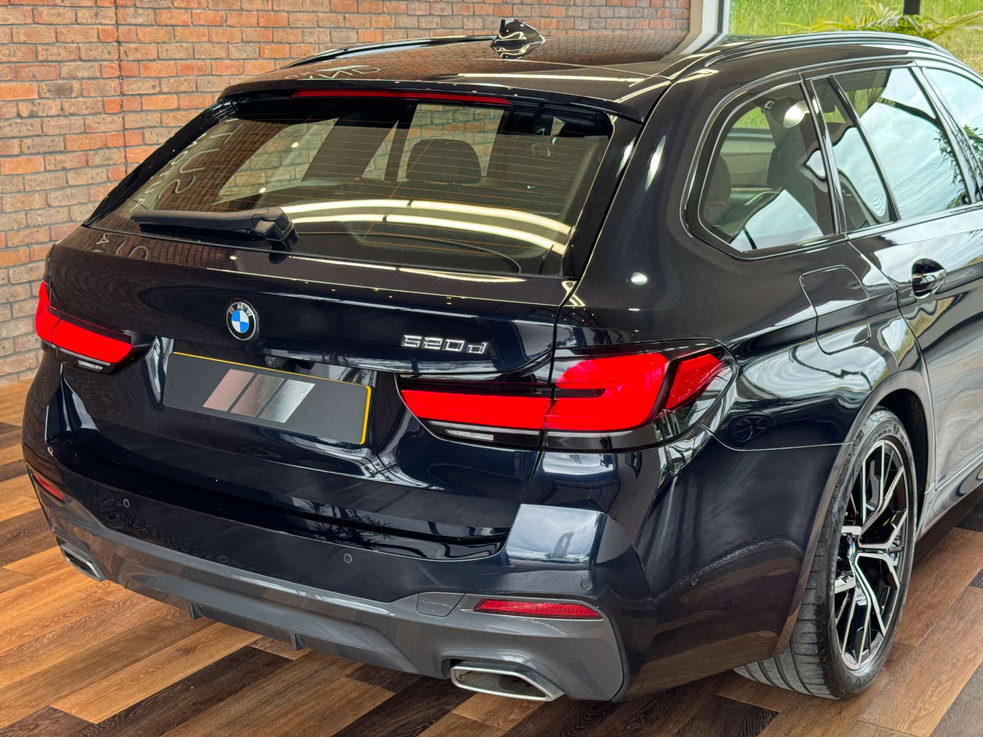 BMW 5 SERIES 2.0 520d M Sport MHEV Auto 5dr #15