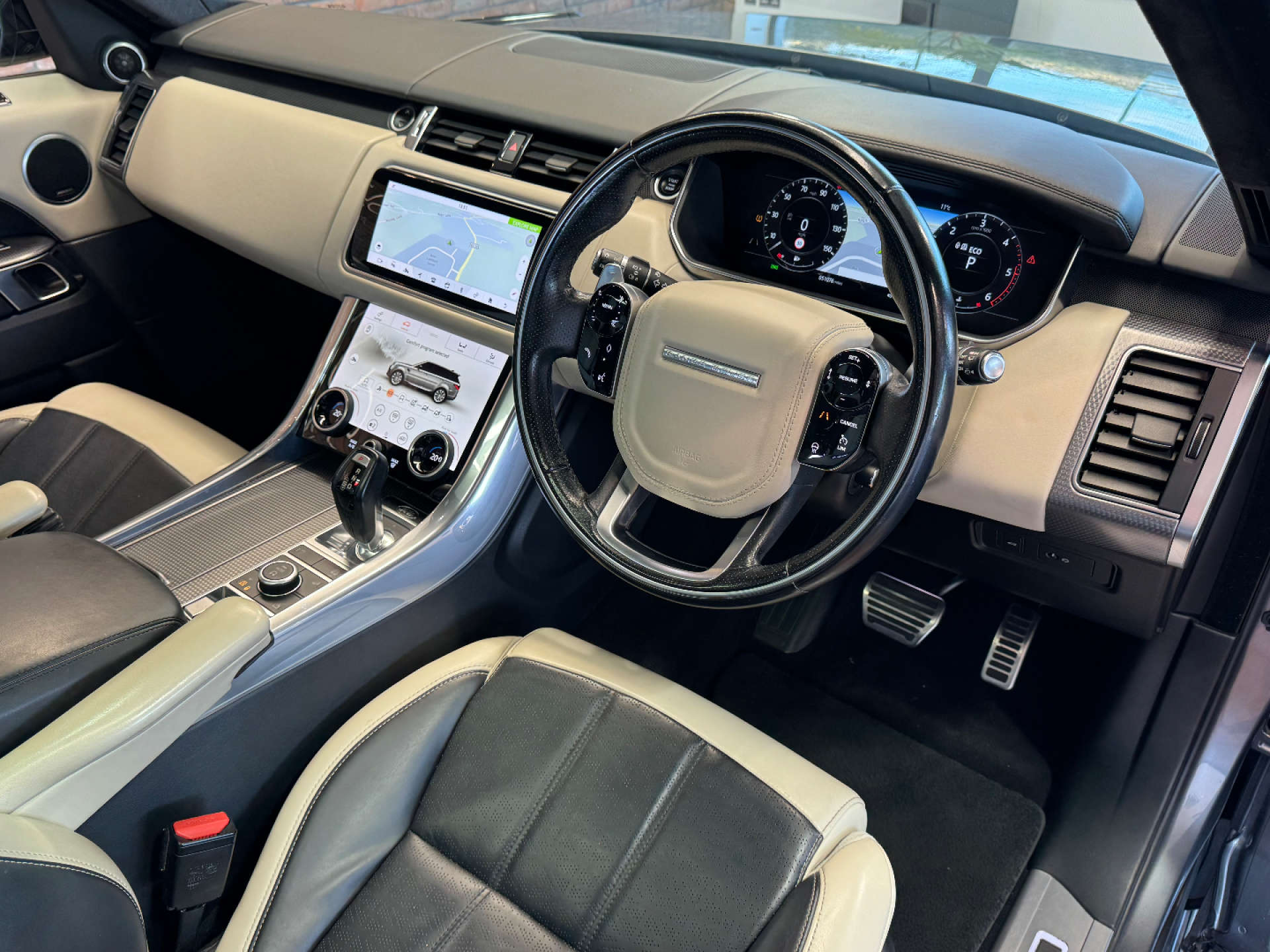 LAND ROVER RANGE ROVER SPORT 3.0 Range Rover Sport Autobiography Dynamic SDV6 Auto 4WD 5dr #45