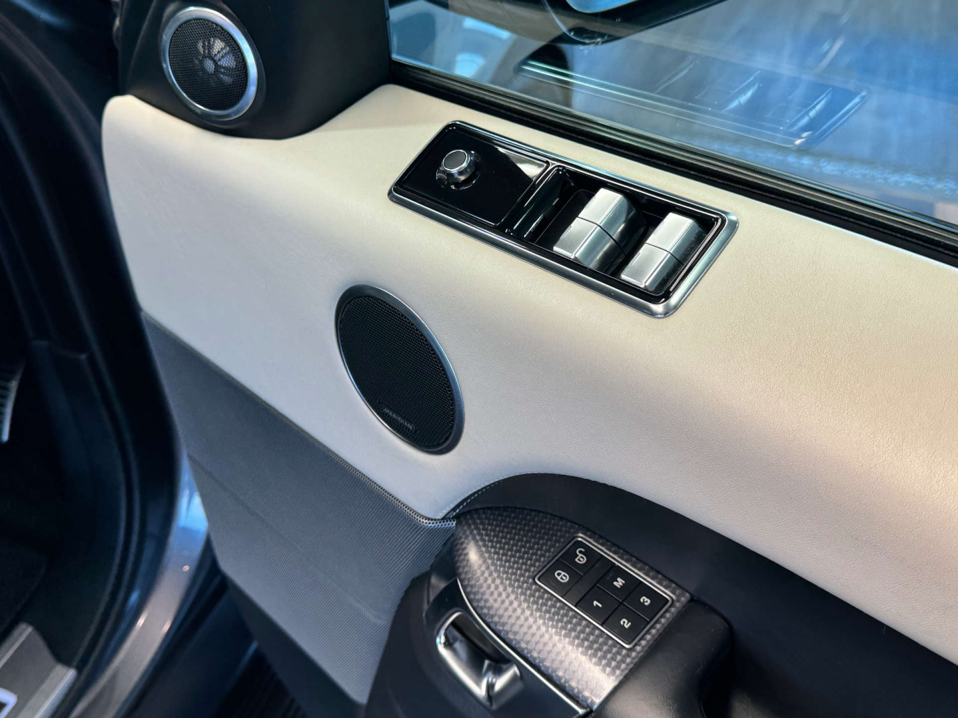 LAND ROVER RANGE ROVER SPORT 3.0 Range Rover Sport Autobiography Dynamic SDV6 Auto 4WD 5dr #51