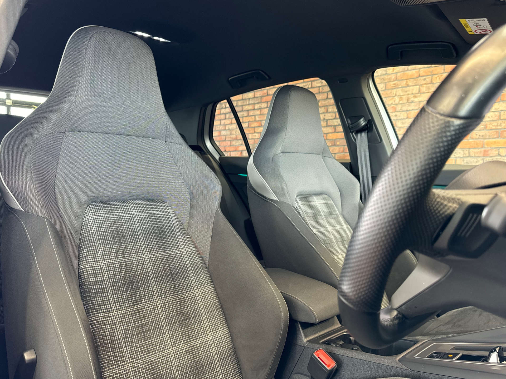 VOLKSWAGEN GOLF 2.0 Golf GTD TDI Semi-Auto 5dr #31