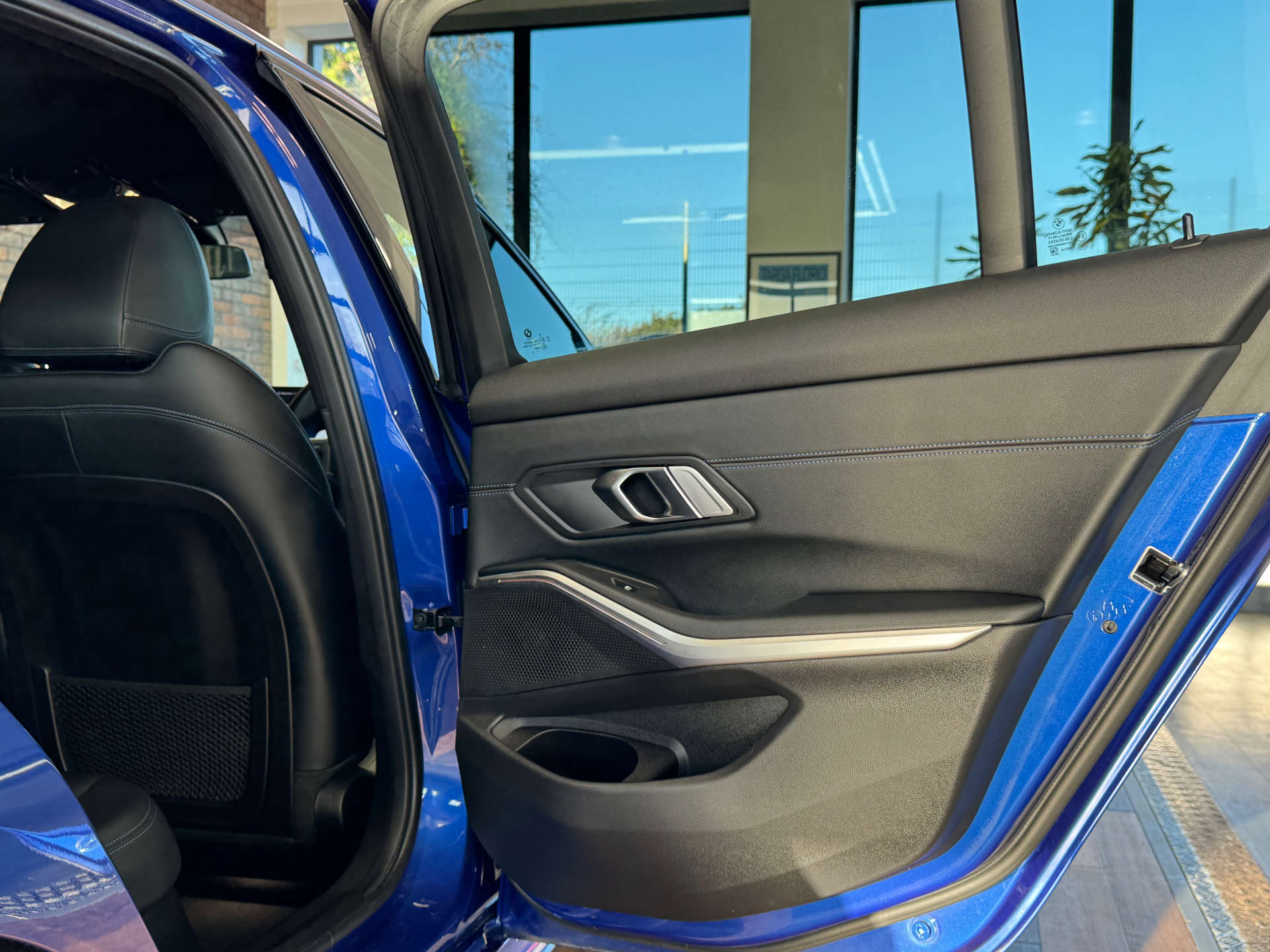 BMW 3 SERIES 2.0 330E M Sport Auto 4dr #27