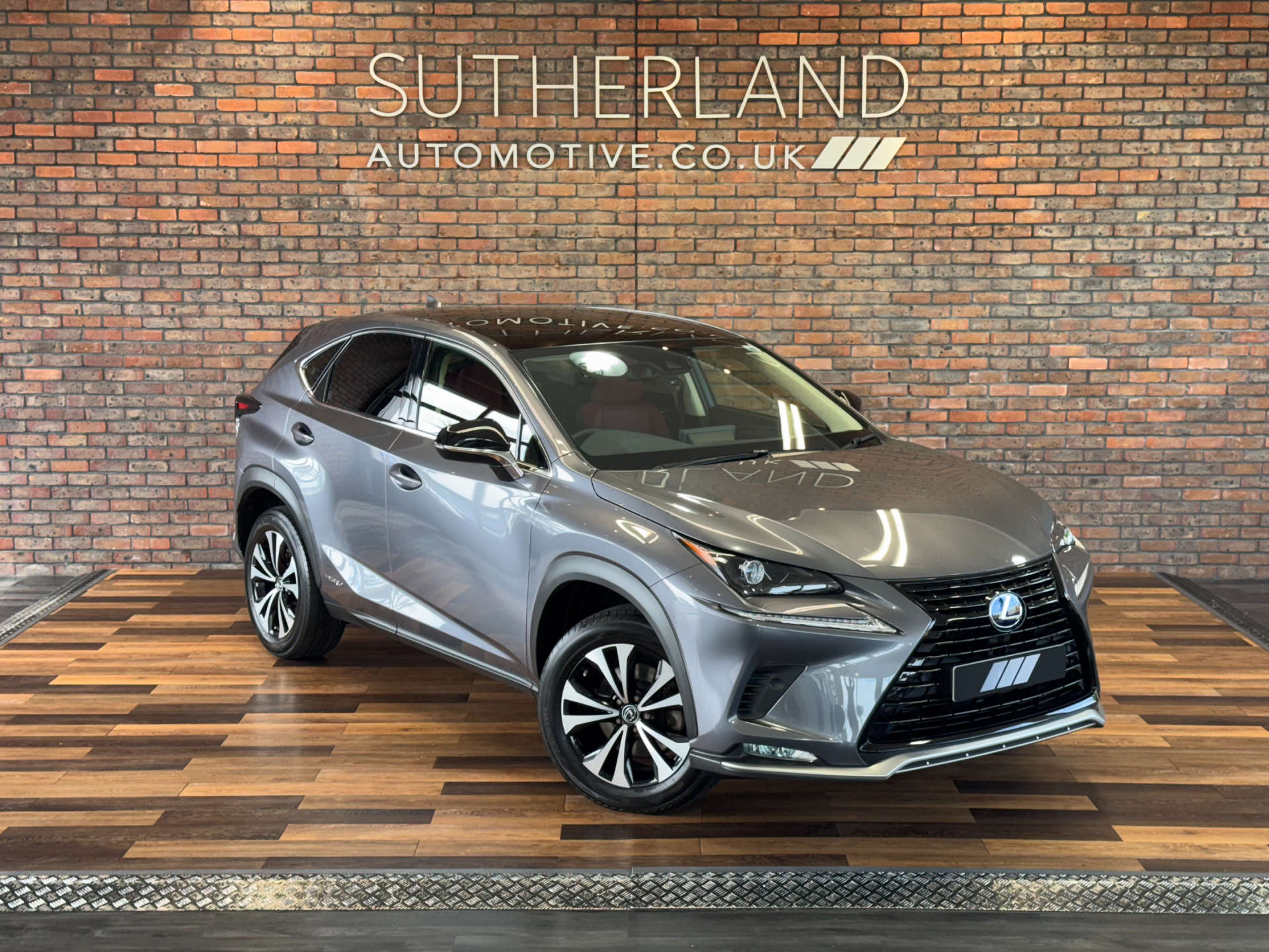 LEXUS NX 2.5 NX 300h CVT 4WD 5dr #1