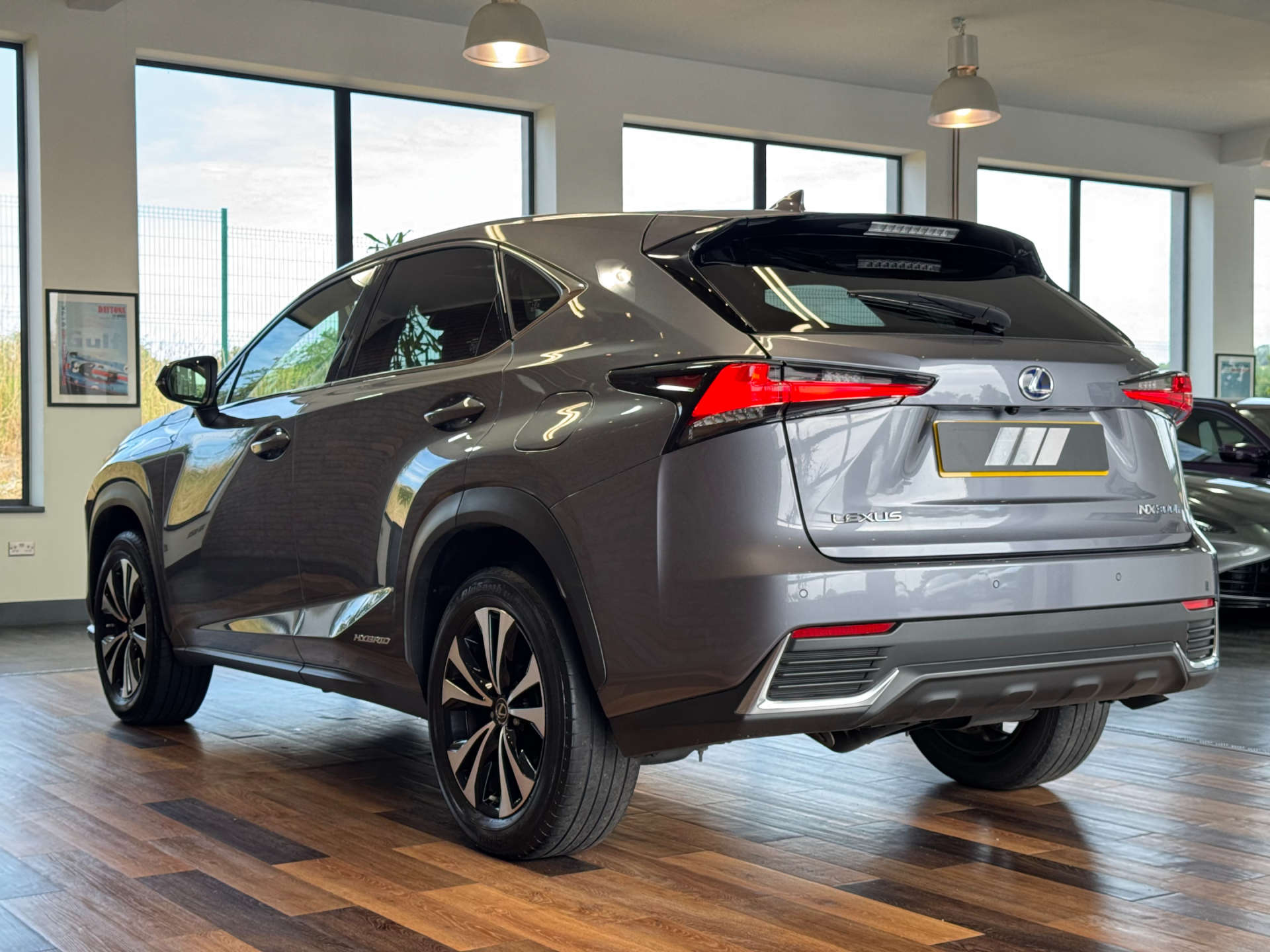 LEXUS NX 2.5 NX 300h CVT 4WD 5dr #9