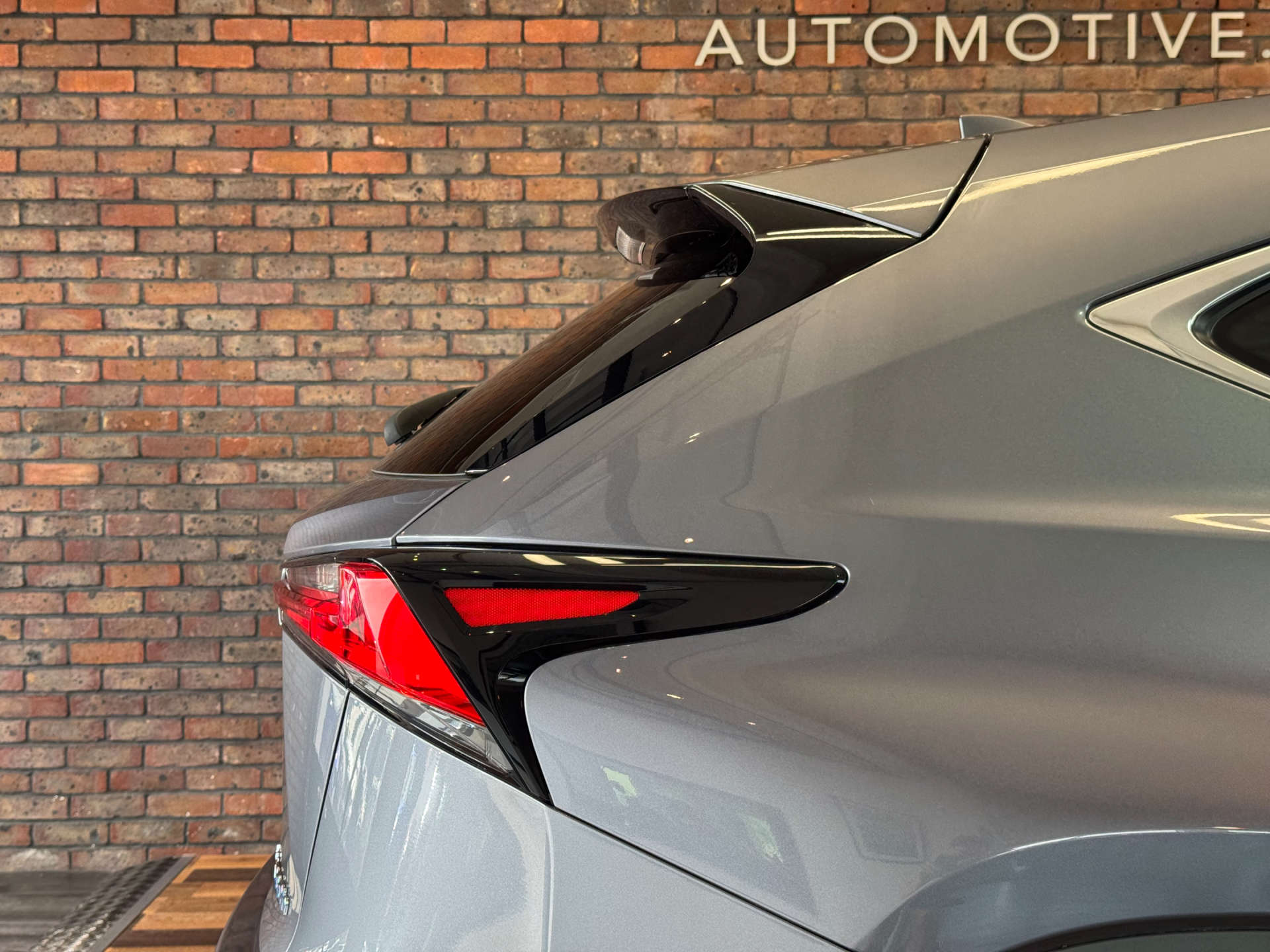 LEXUS NX 2.5 NX 300h CVT 4WD 5dr #22