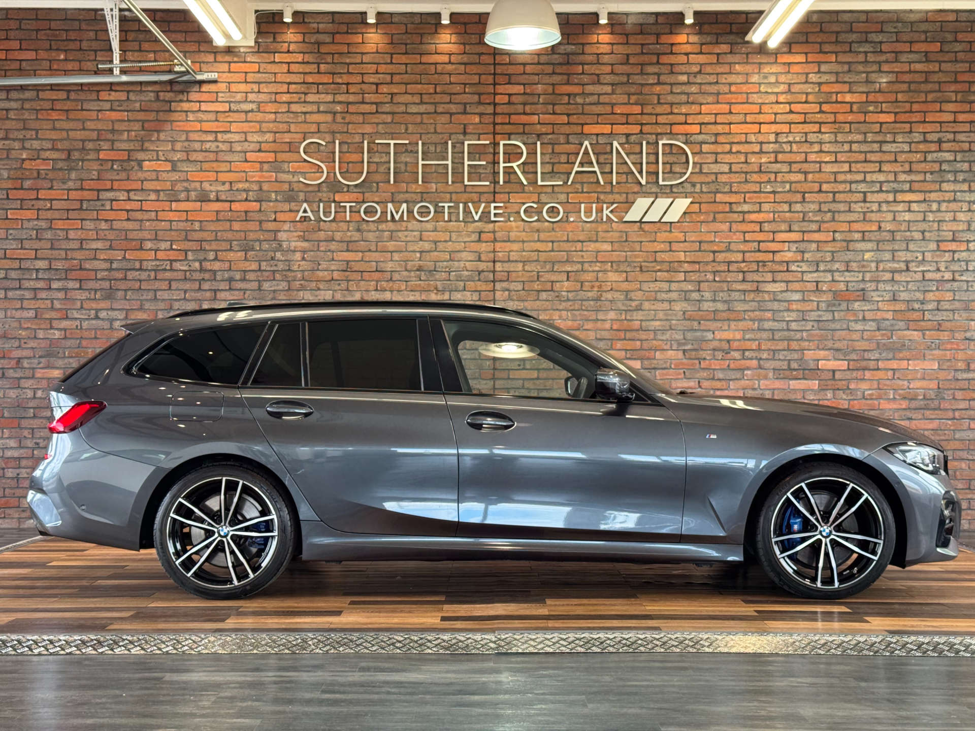 BMW 3 SERIES 2.0 320D xDrive M Sport MHEV Auto 4WD 5dr #2