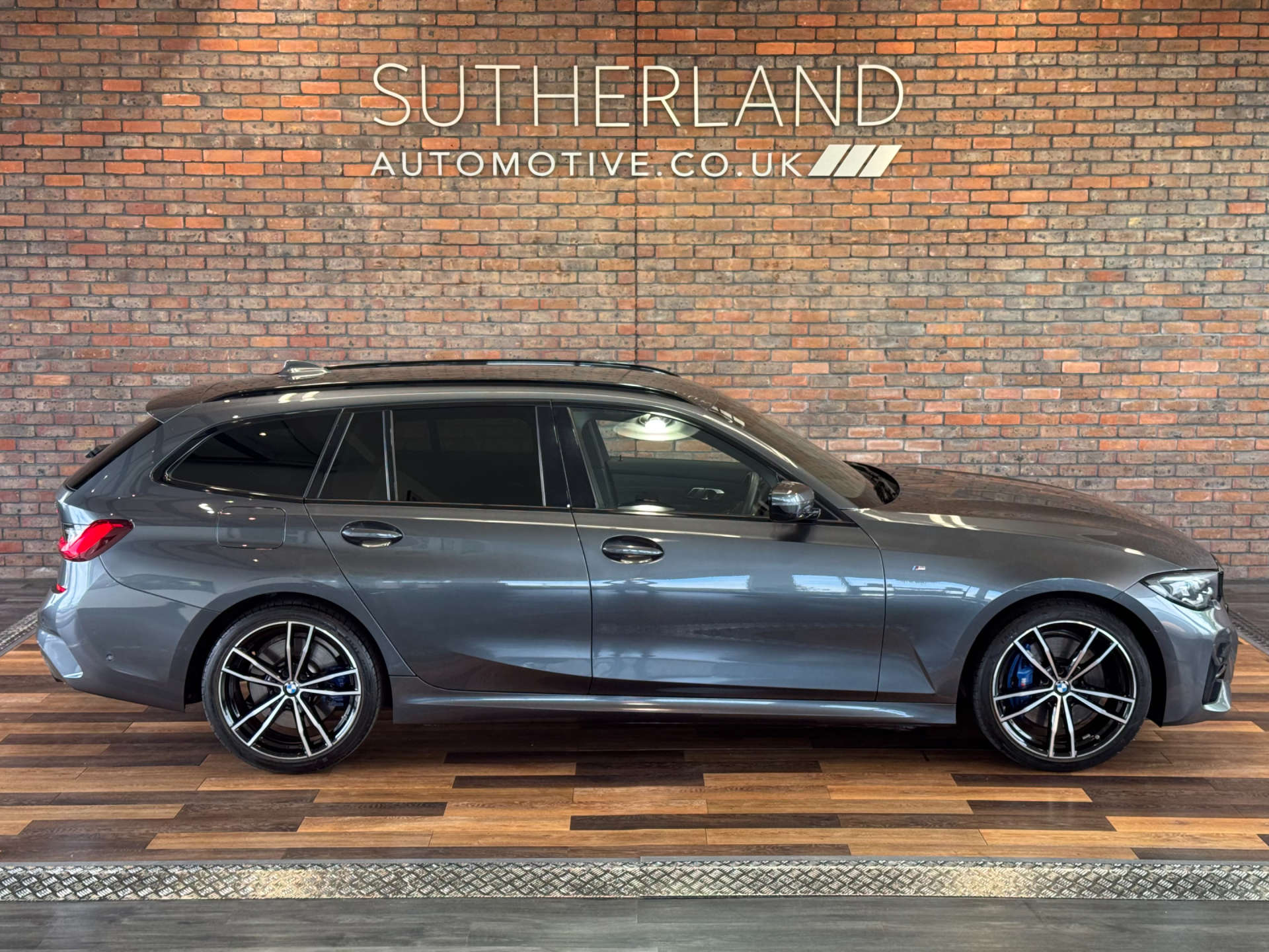 BMW 3 SERIES 2.0 320D xDrive M Sport MHEV Auto 4WD 5dr #3