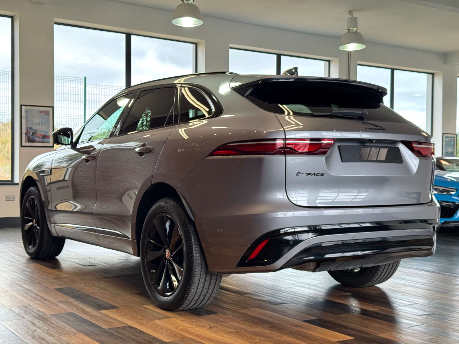 JAGUAR F-PACE 2.0 F-PACE R-Dynamic S D MHEV AWD Auto 4WD 5dr #9